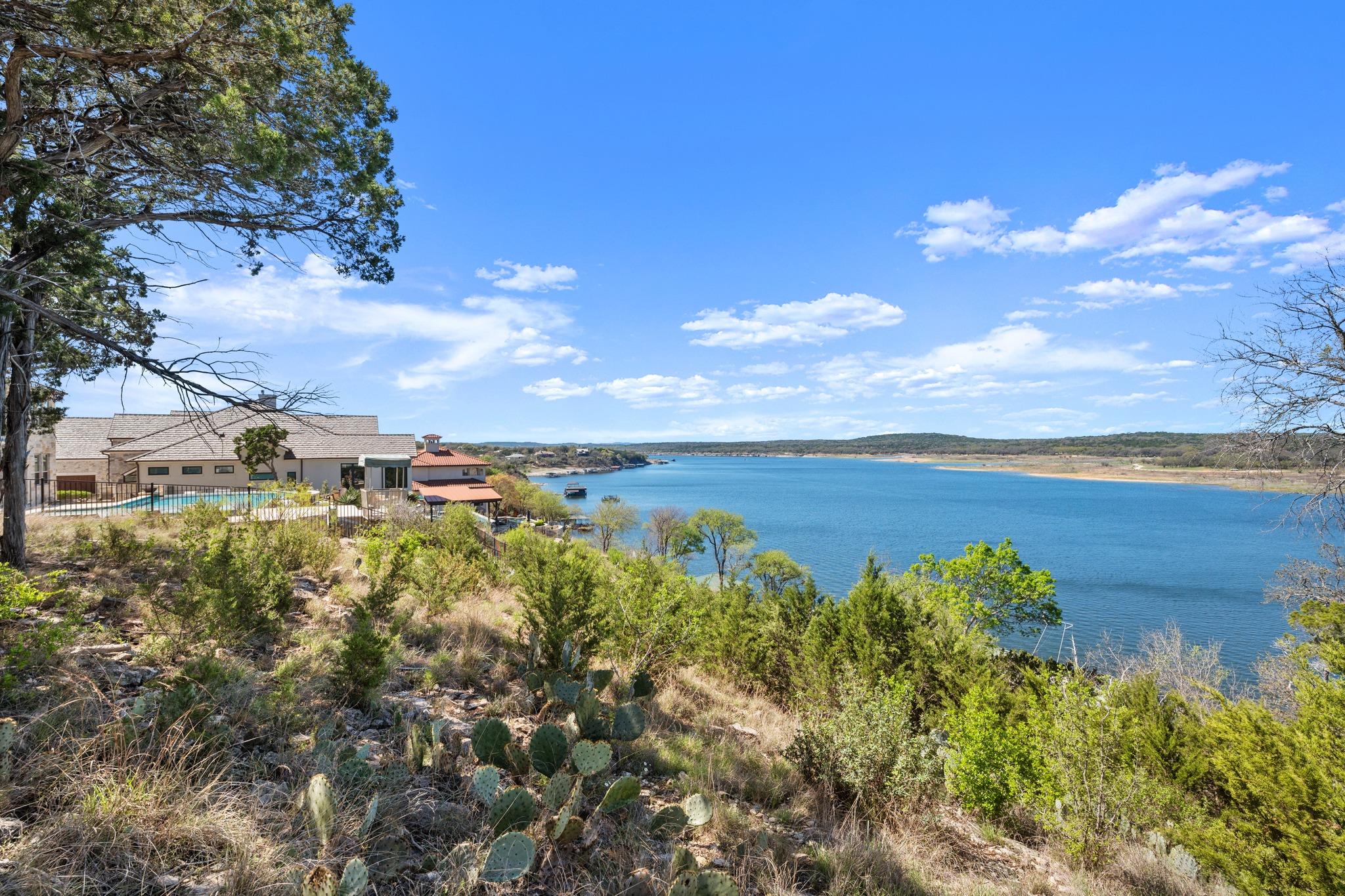 5304 Canyon Oaks Dr, Lago Vista, TX 78645