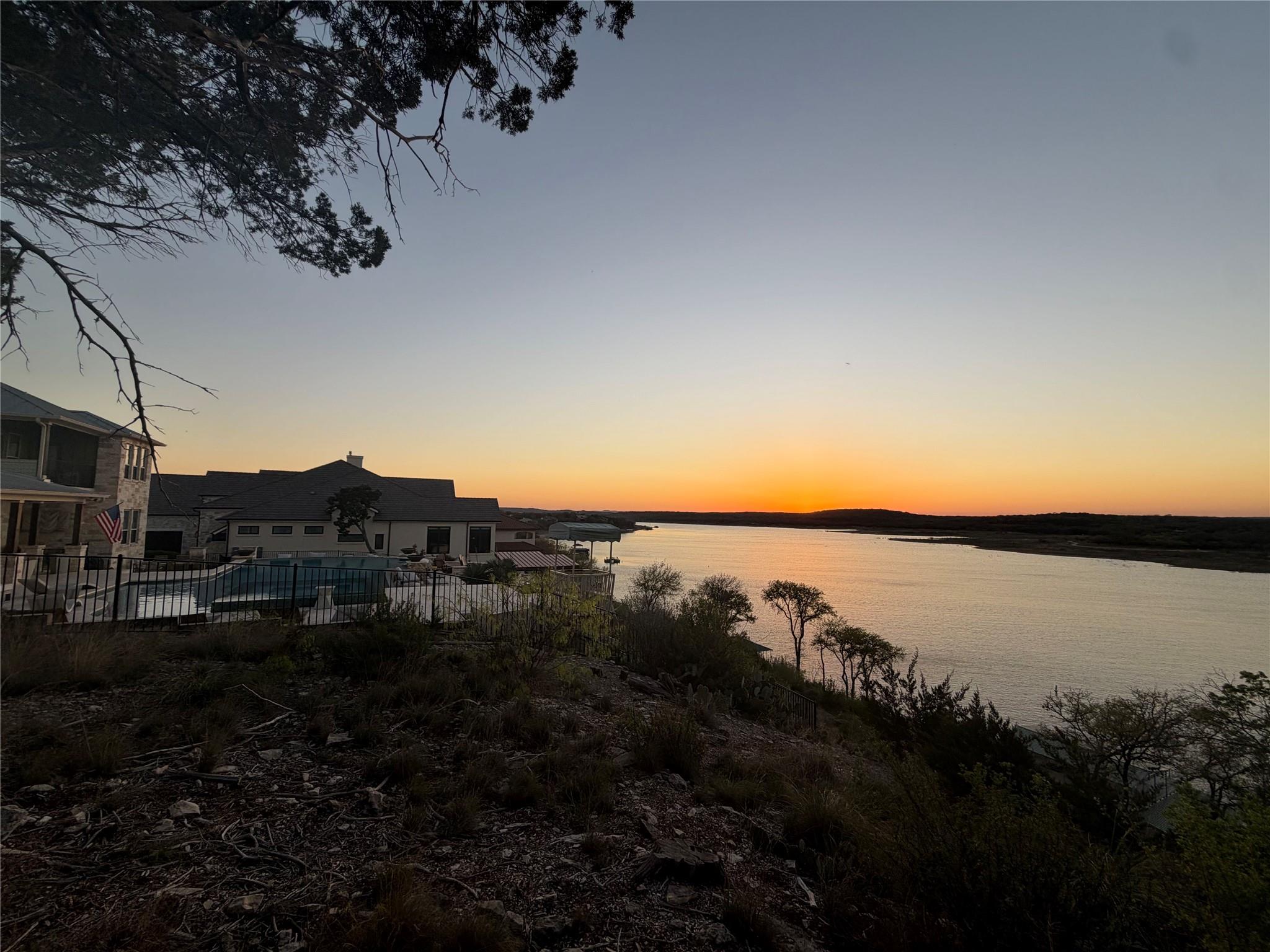 5304 Canyon Oaks Dr, Lago Vista, TX 78645