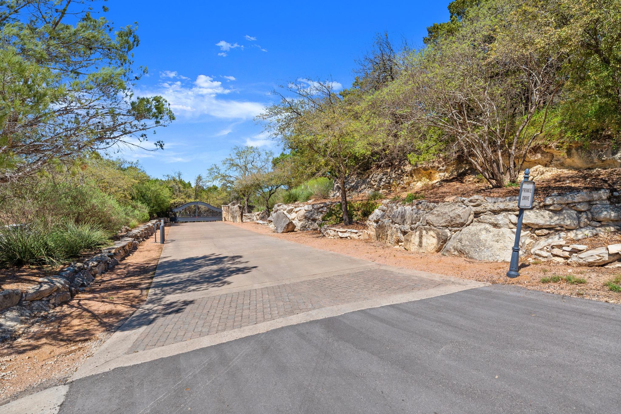 5304 Canyon Oaks Dr, Lago Vista, TX 78645