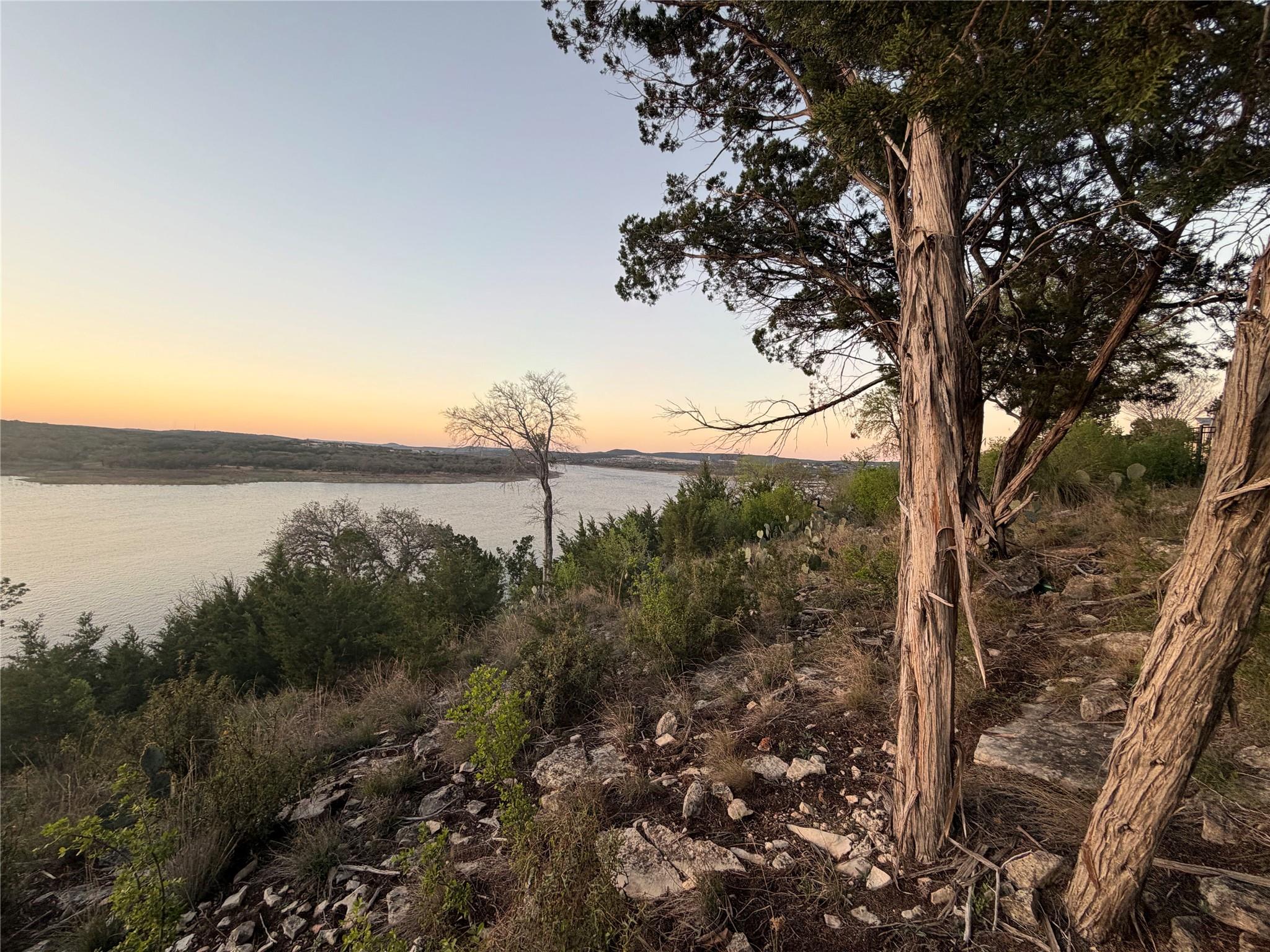 5304 Canyon Oaks Dr, Lago Vista, TX 78645