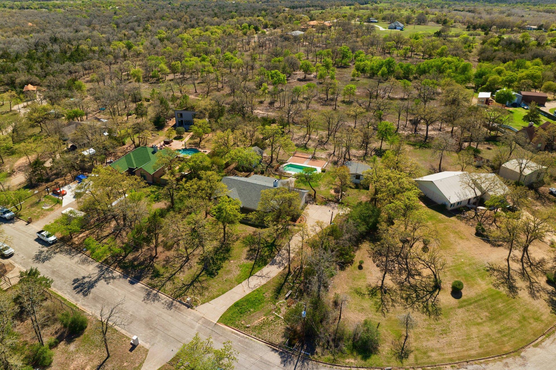 216 WEST OAK Loop, Cedar Creek, TX 78612