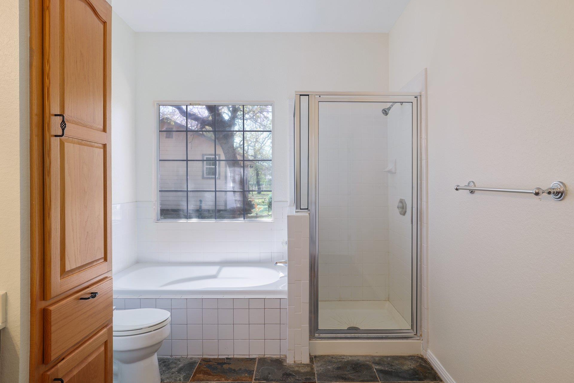 216 WEST OAK Loop, Cedar Creek, TX 78612