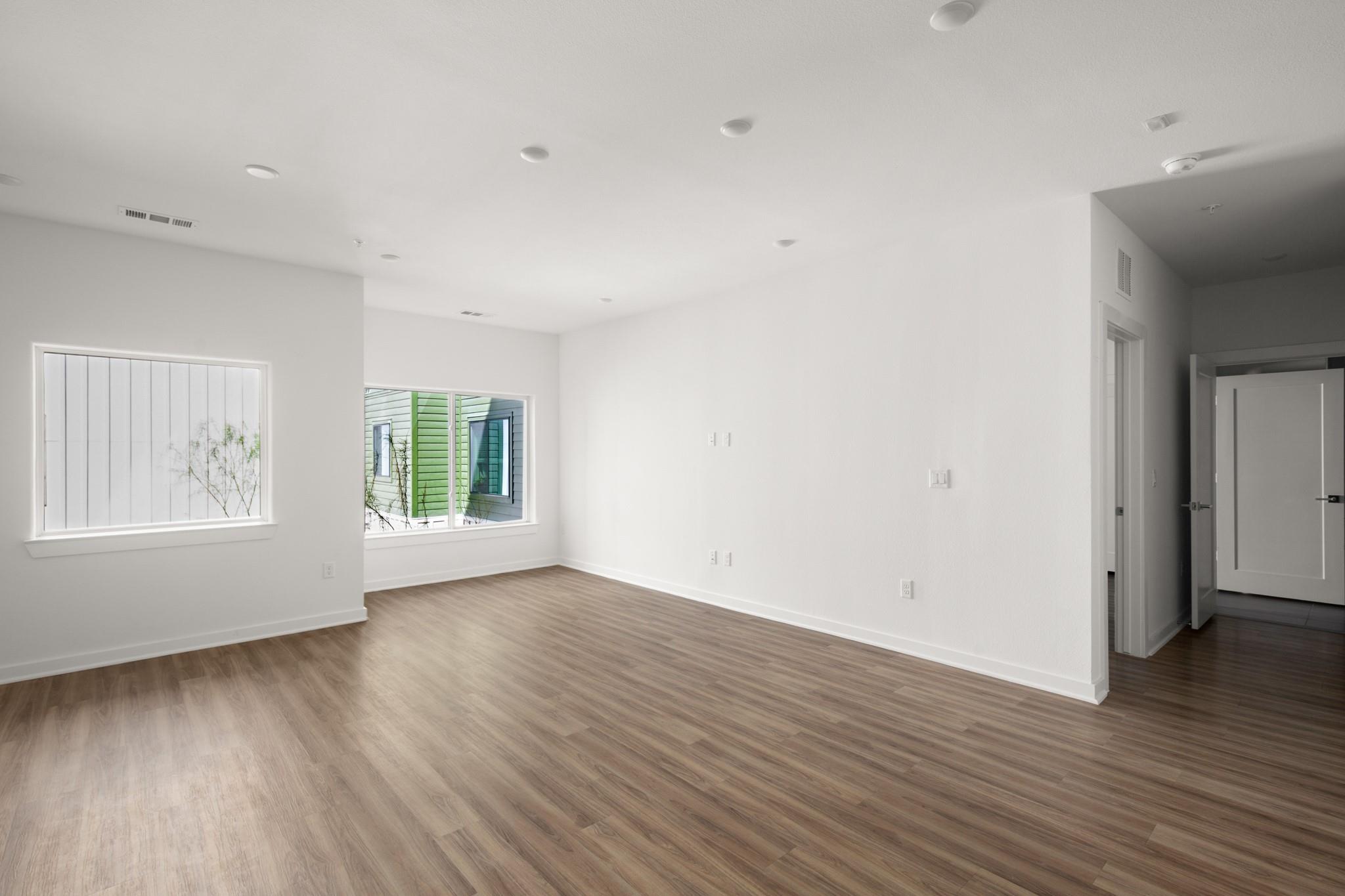 4802 S Congress Ave # 213, Austin, TX 78745