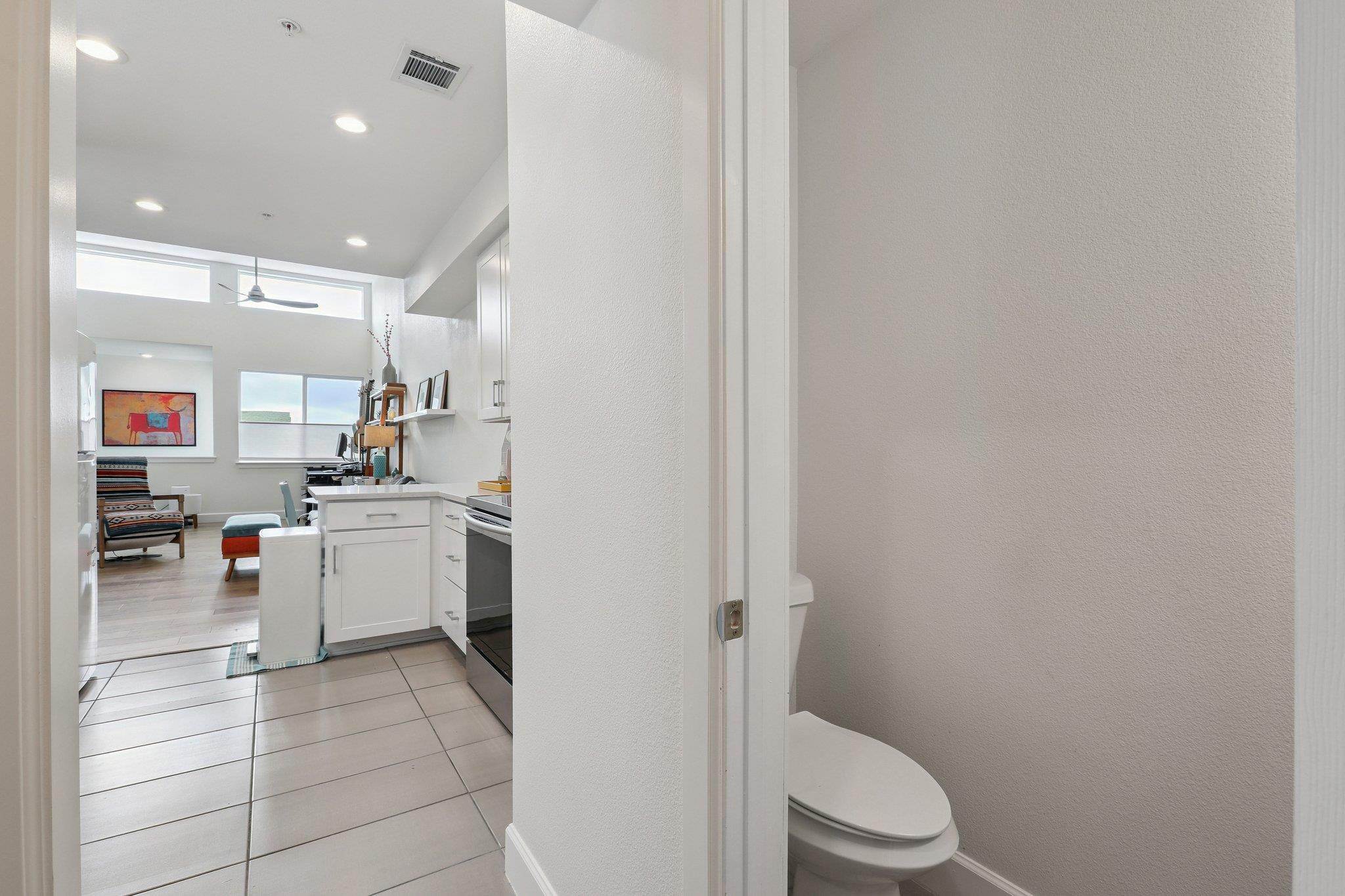 4001 Red River St # 4, Austin, TX 78751