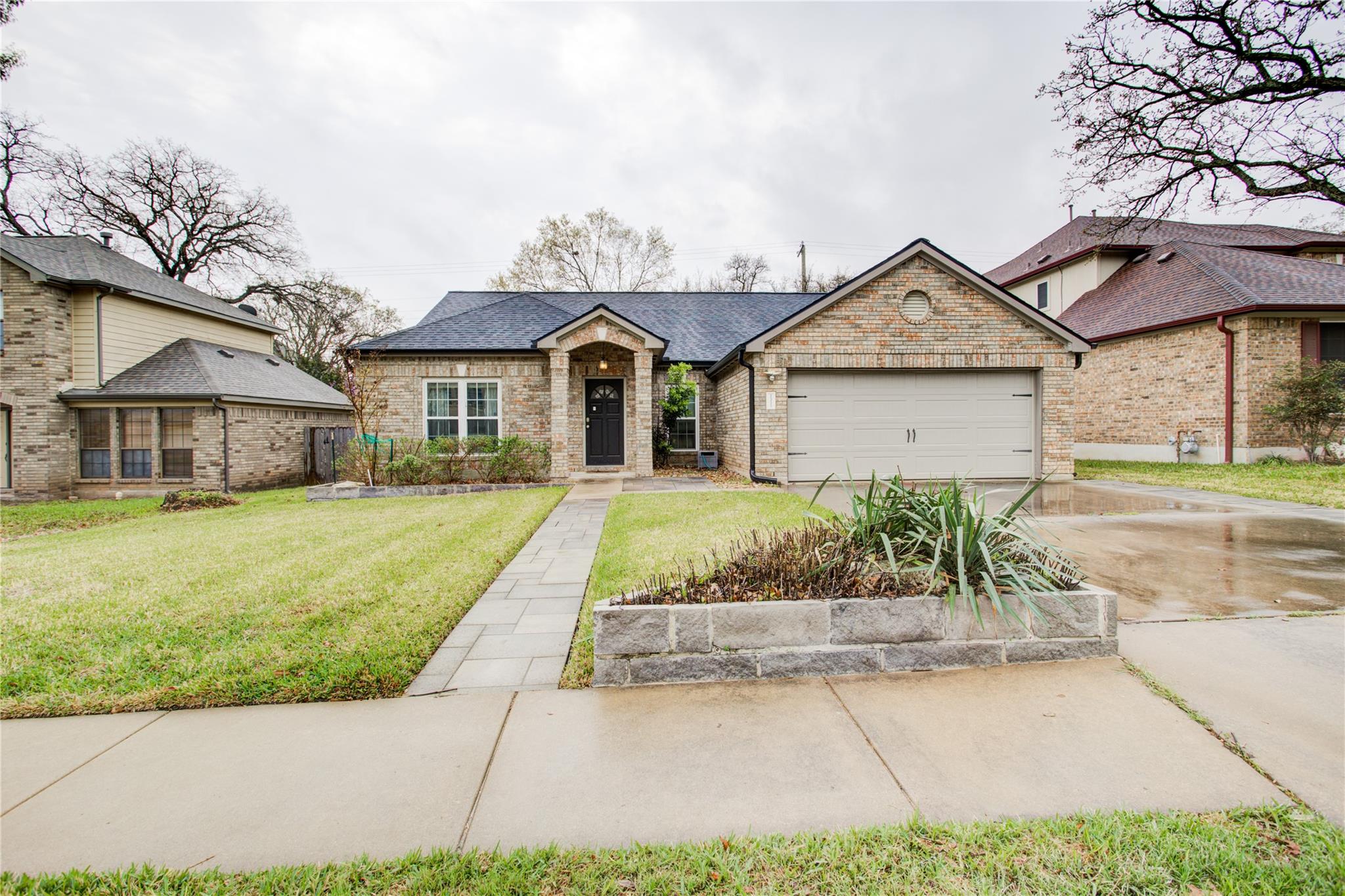 2223 Mockingbird Dr, Round Rock, TX 78681
