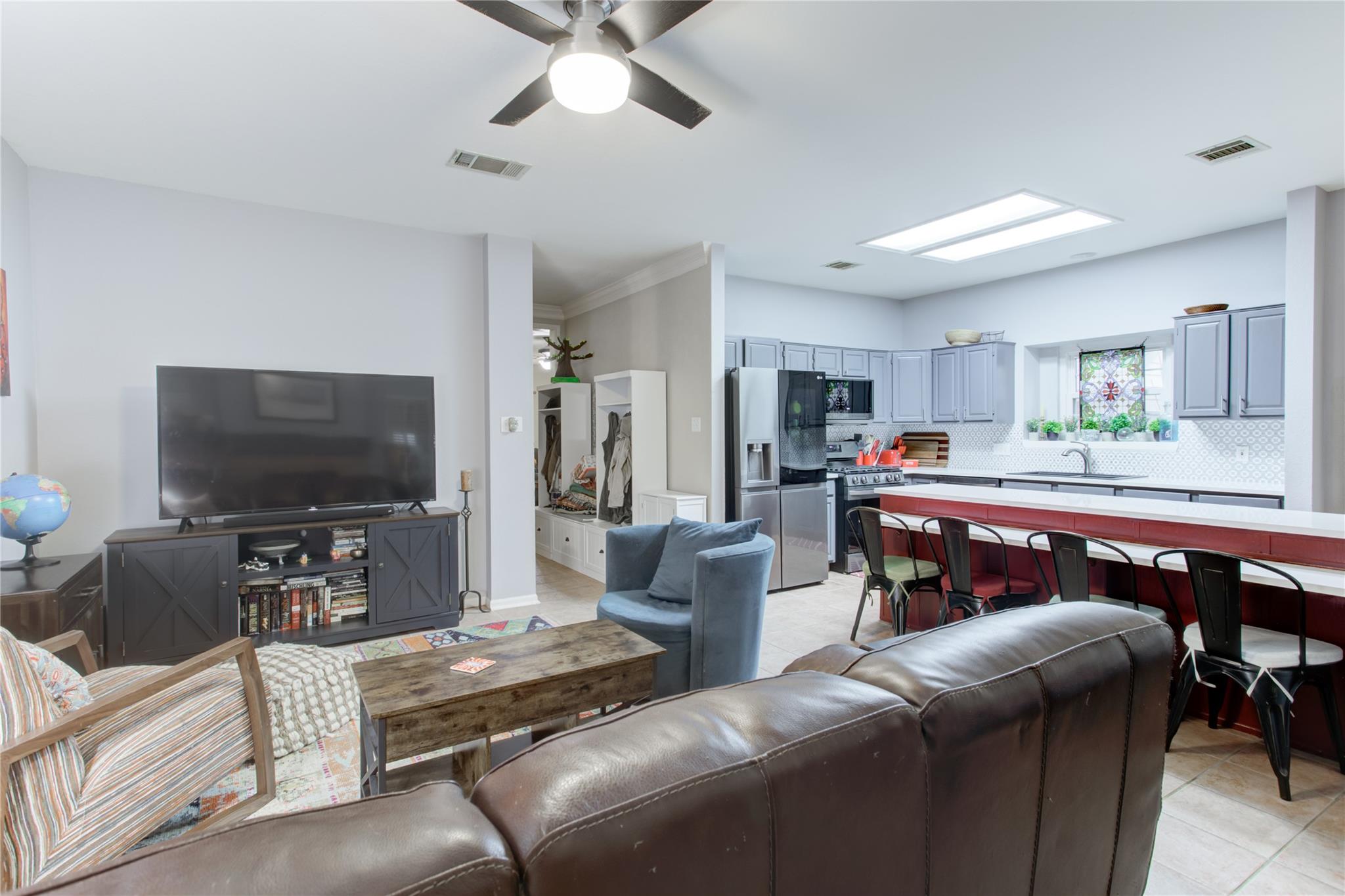 2223 Mockingbird Dr, Round Rock, TX 78681