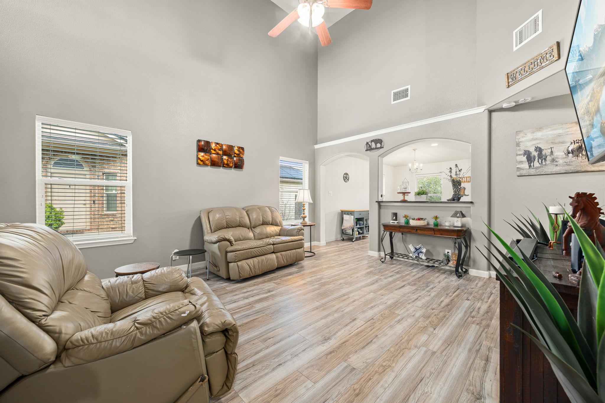 12400 Waterford Run Way, Manor, TX 78653