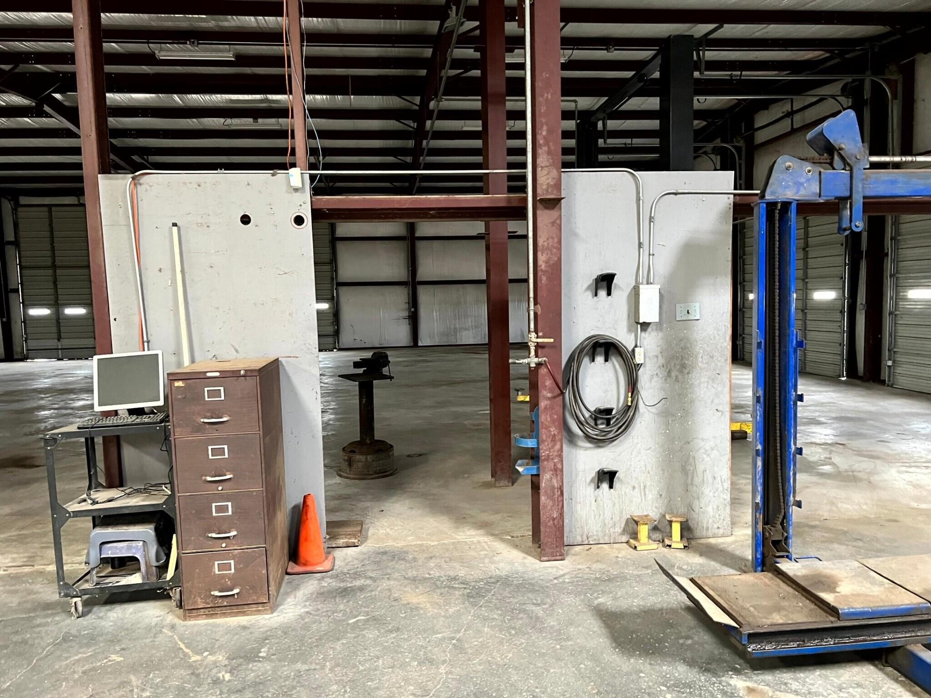 744 Fm 609, La Grange, TX 78945