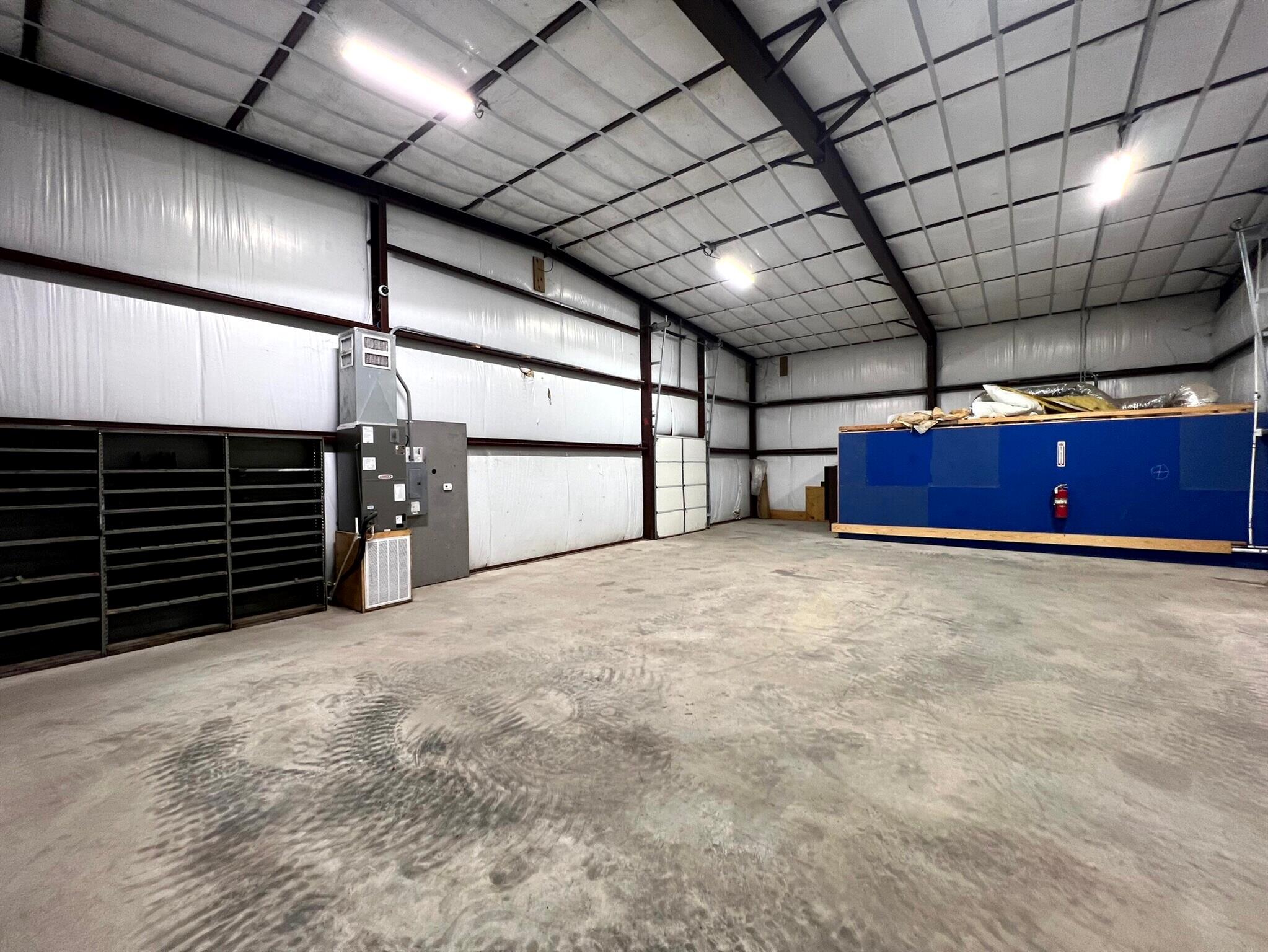 744 Fm 609, La Grange, TX 78945