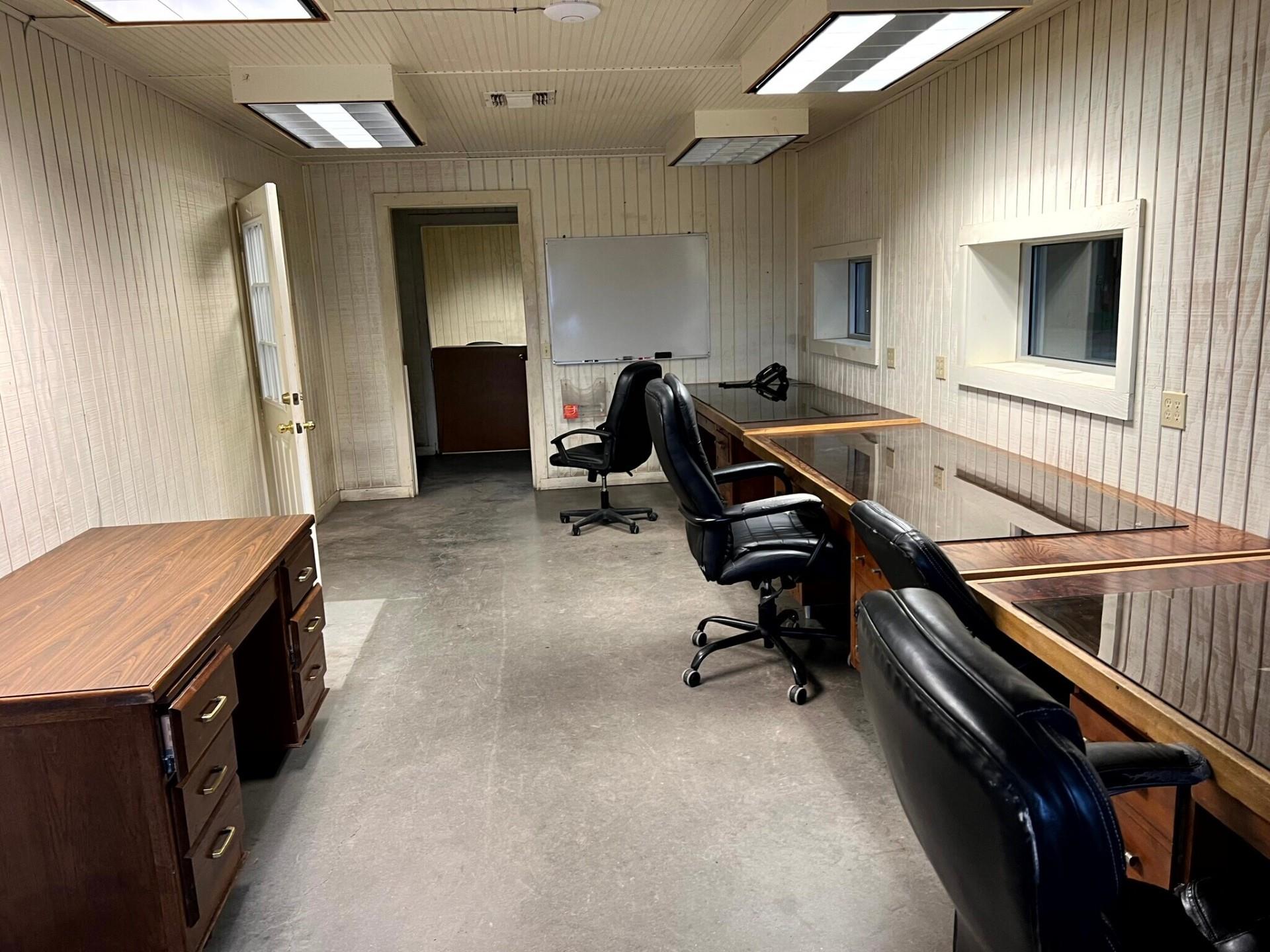 744 Fm 609, La Grange, TX 78945