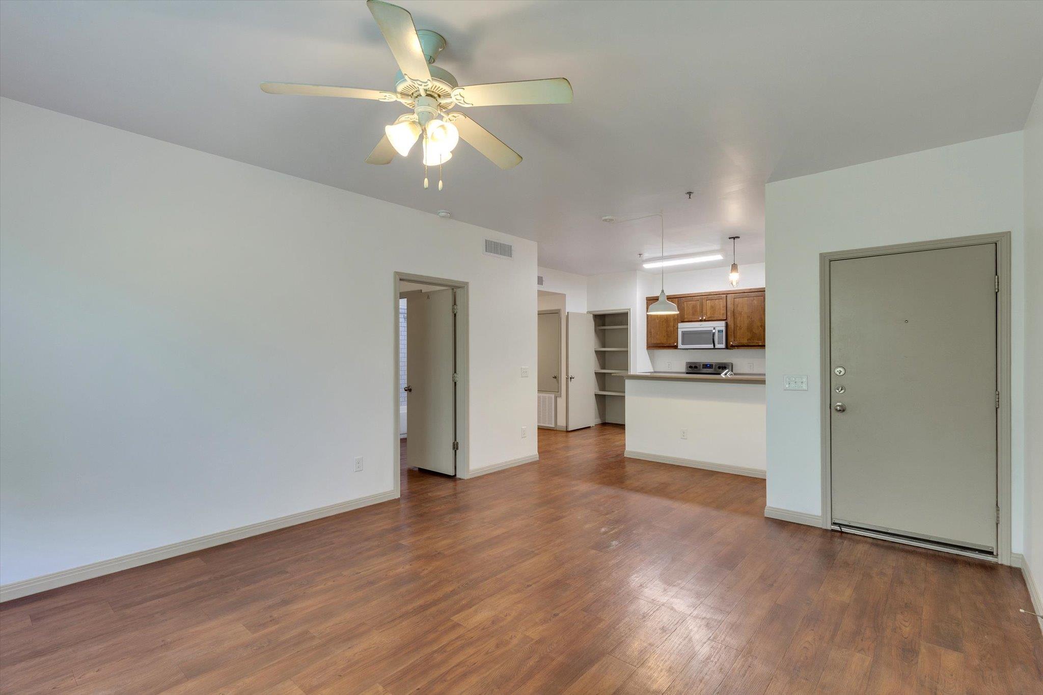 1011 N Lbj Dr # 101A, San Marcos, TX 78666