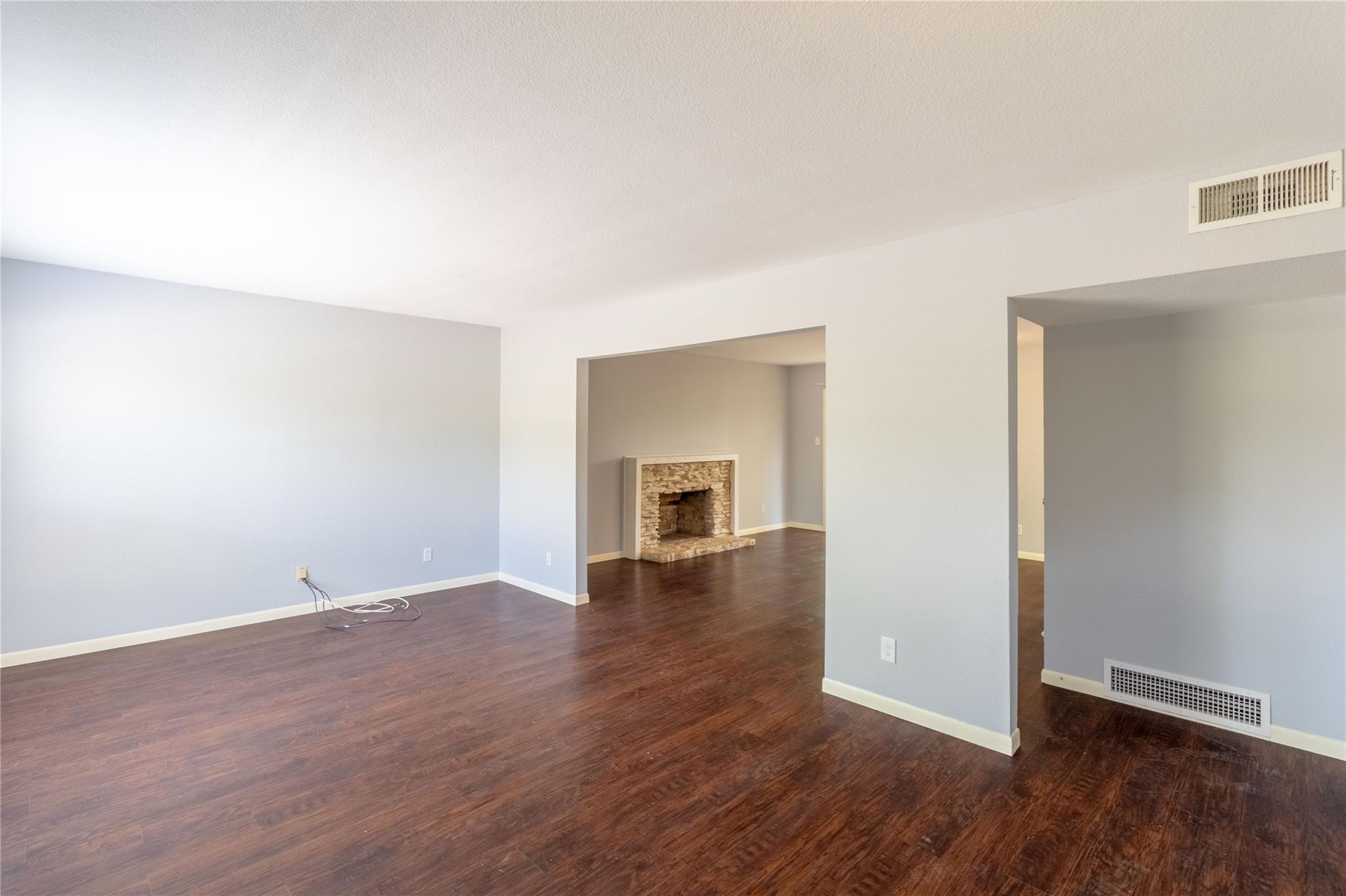 5111 Creekline Dr, Austin, TX 78745