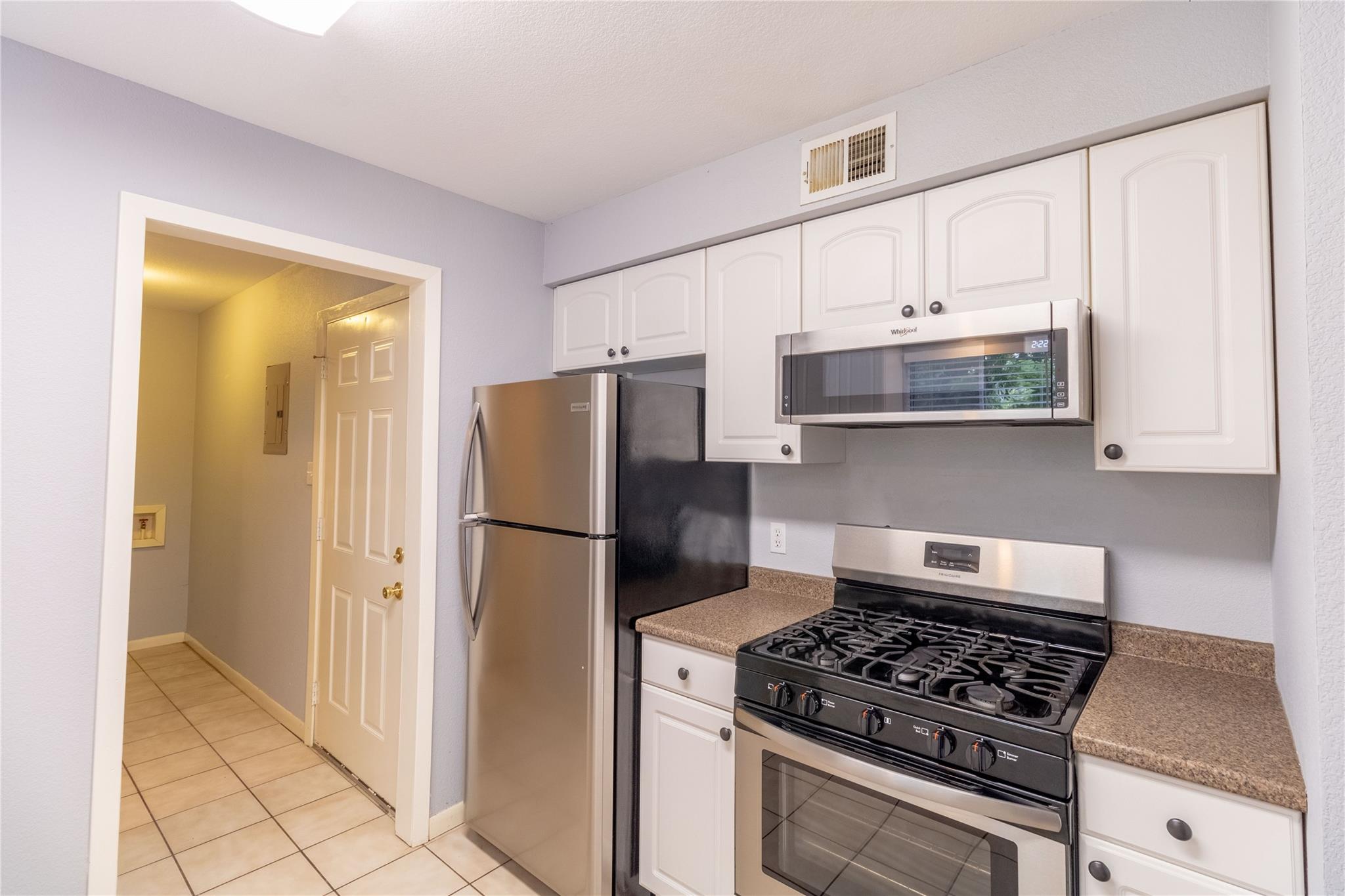 5111 Creekline Dr, Austin, TX 78745