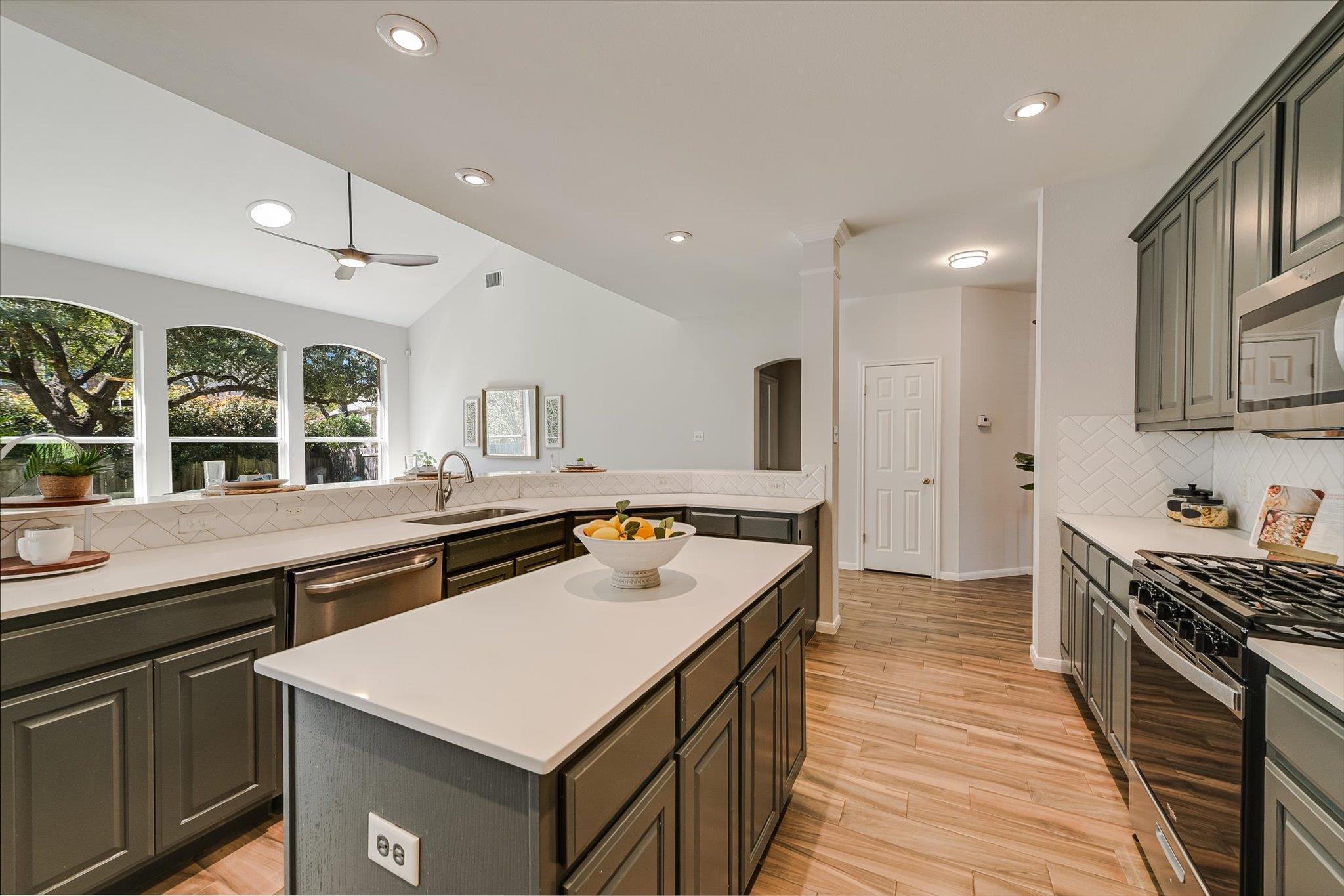 14908 Thatcher Dr, Austin, TX 78717