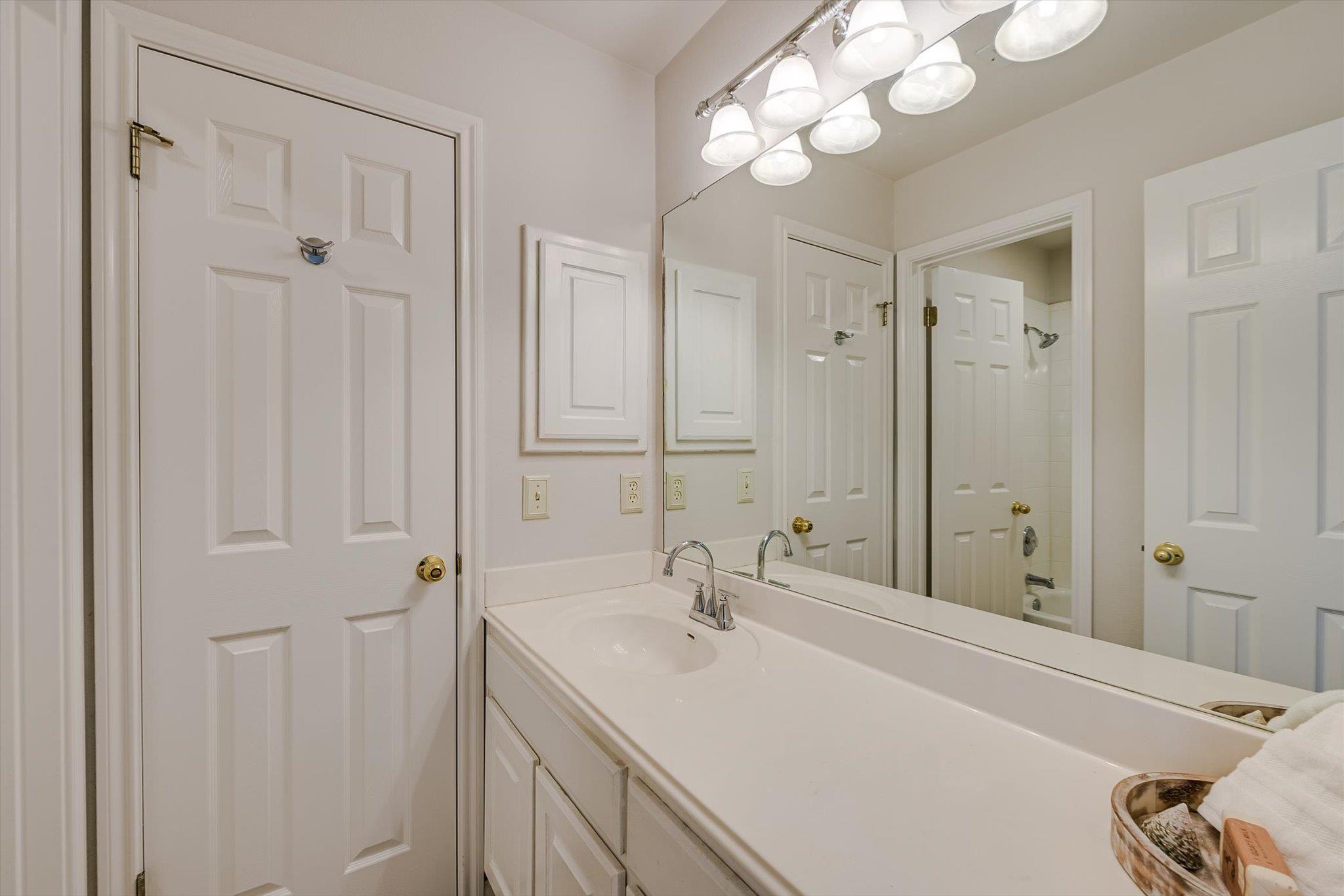 14908 Thatcher Dr, Austin, TX 78717