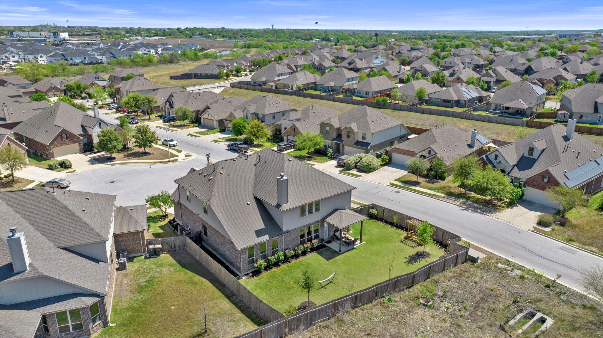 109 Wake Grv, Buda, TX 78610