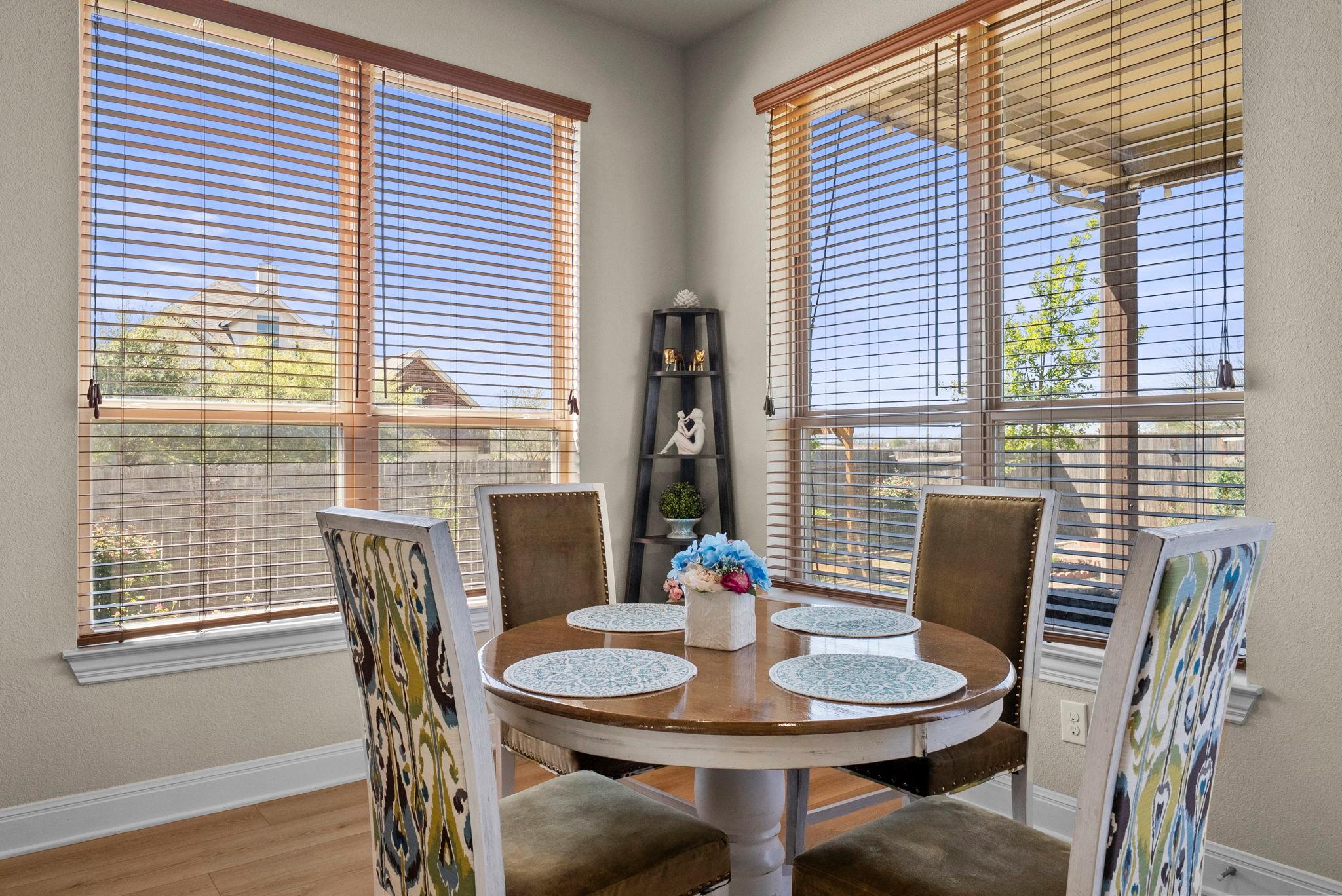 109 Wake Grv, Buda, TX 78610