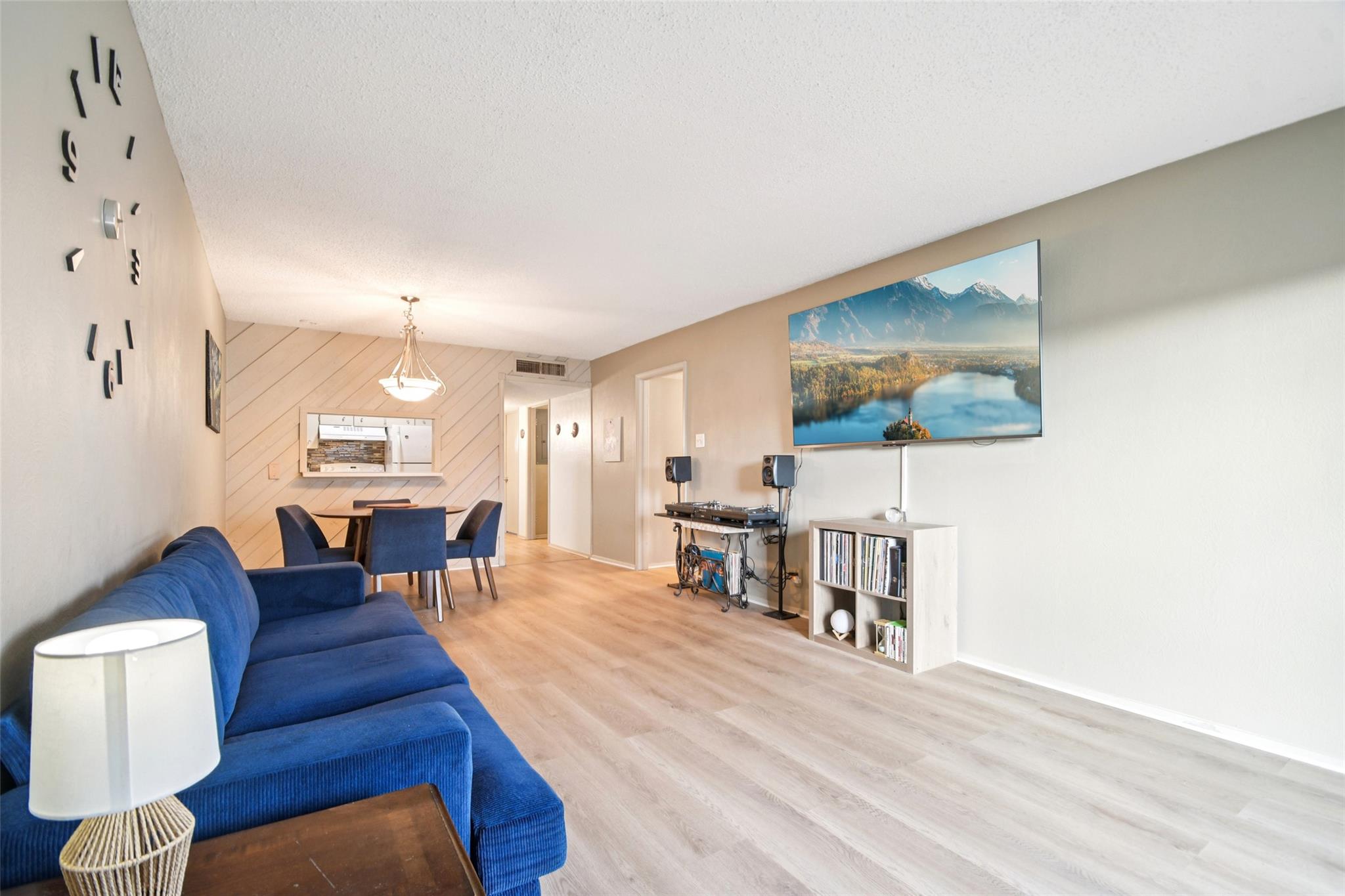 1214 Hi Stirrup # 100, Horseshoe Bay, TX 78657