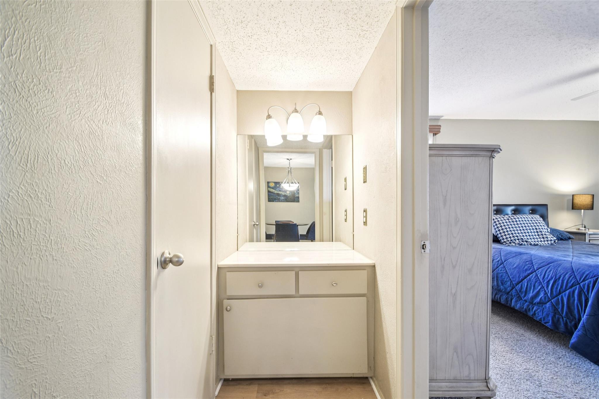 1214 Hi Stirrup # 100, Horseshoe Bay, TX 78657