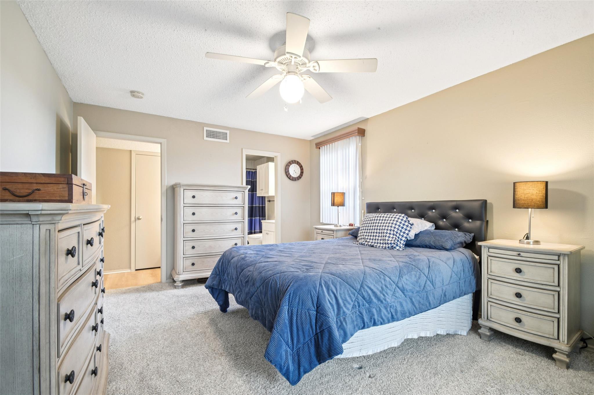 1214 Hi Stirrup # 100, Horseshoe Bay, TX 78657