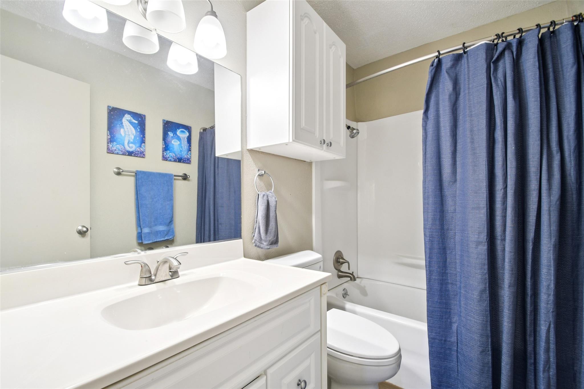 1214 Hi Stirrup # 100, Horseshoe Bay, TX 78657