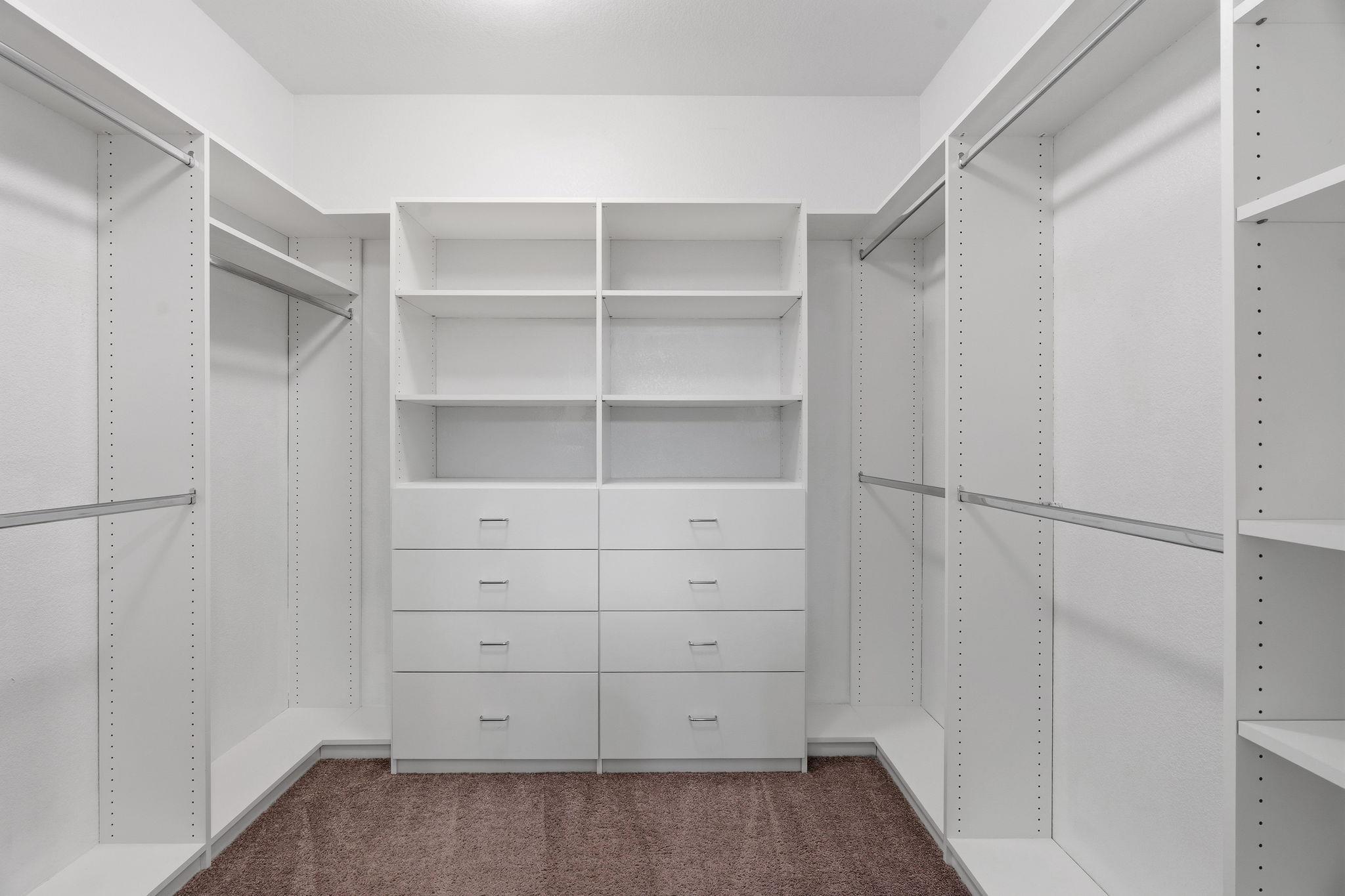 17228 Lathrop Ave, Pflugerville, TX 78660