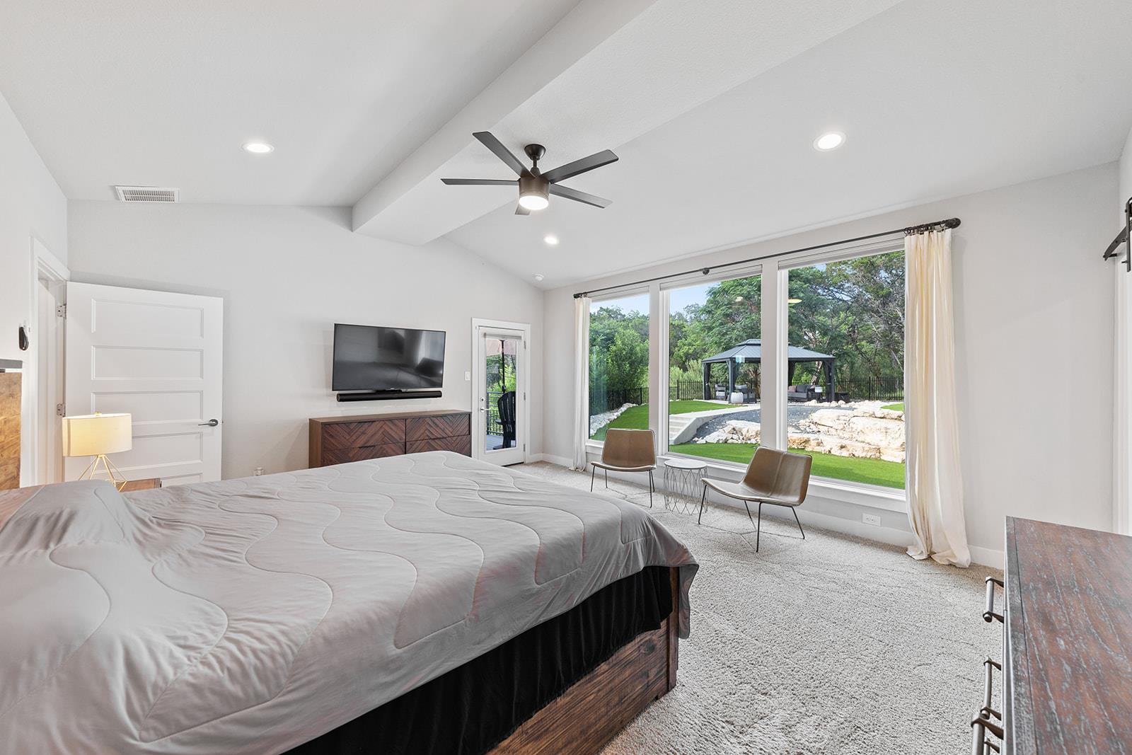 20702 Post Oak Dr, Lago Vista, TX 78645