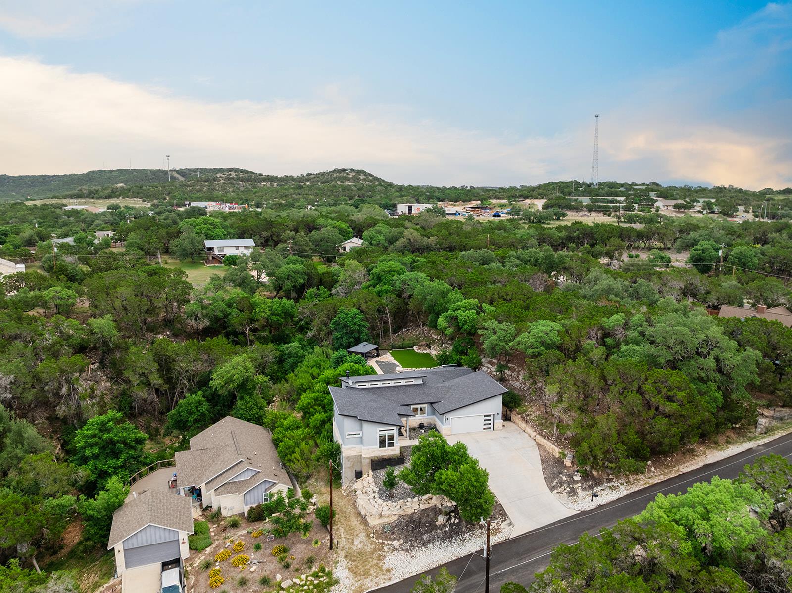 20702 Post Oak Dr, Lago Vista, TX 78645
