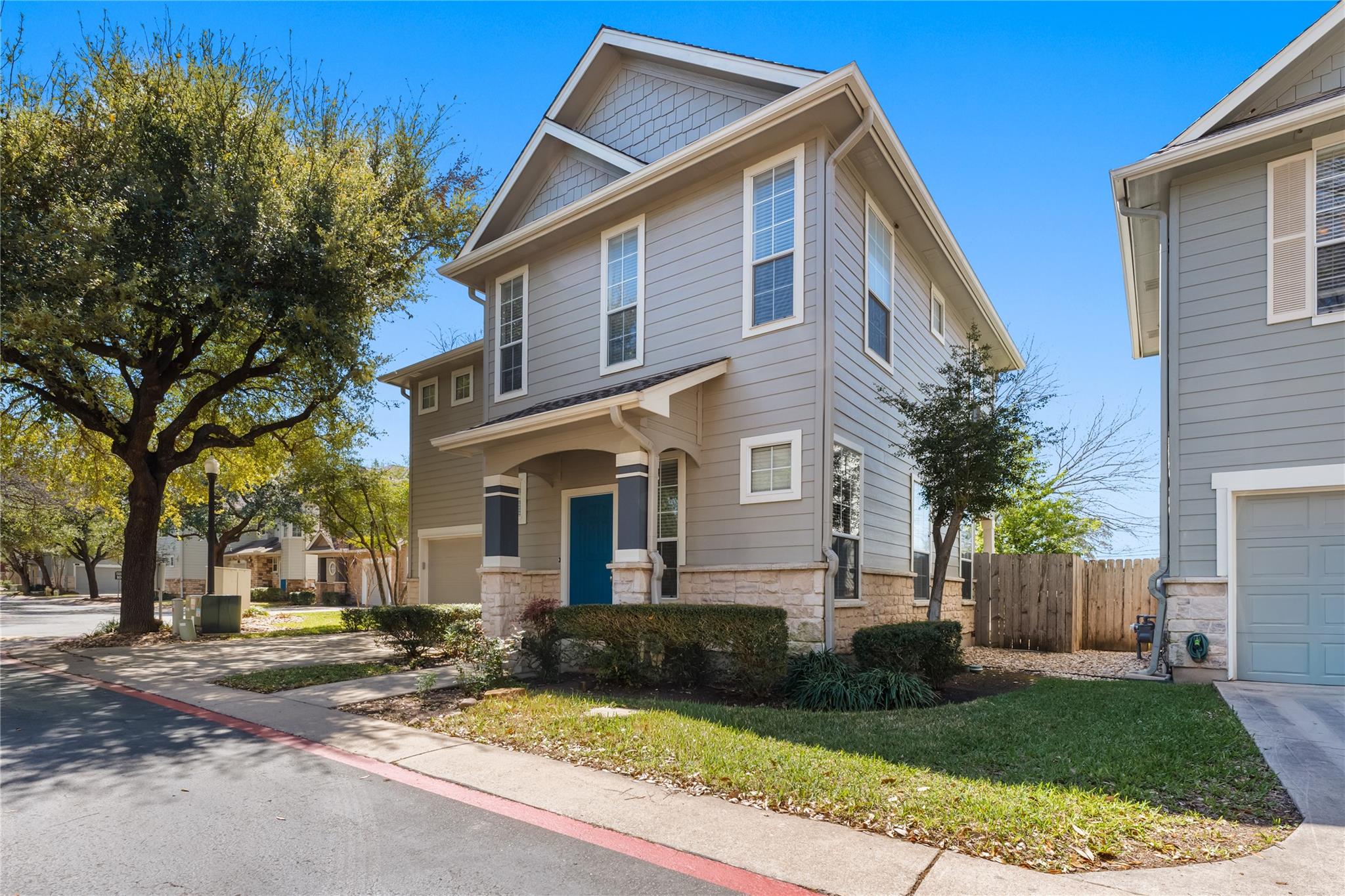 8518 Cahill Dr # 13, Austin, TX 78729