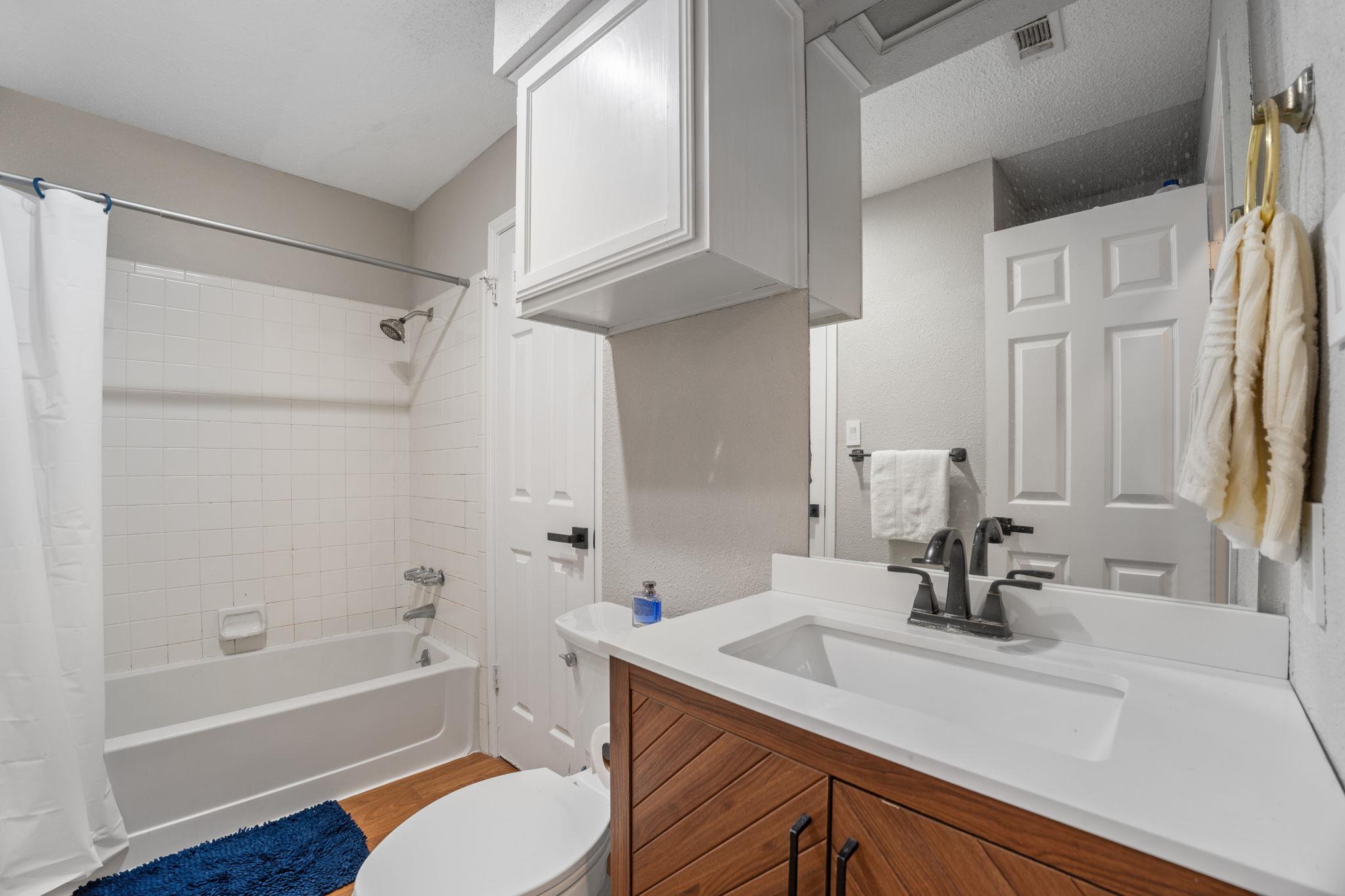 3111 Tom Green St # 208, Austin, TX 78705