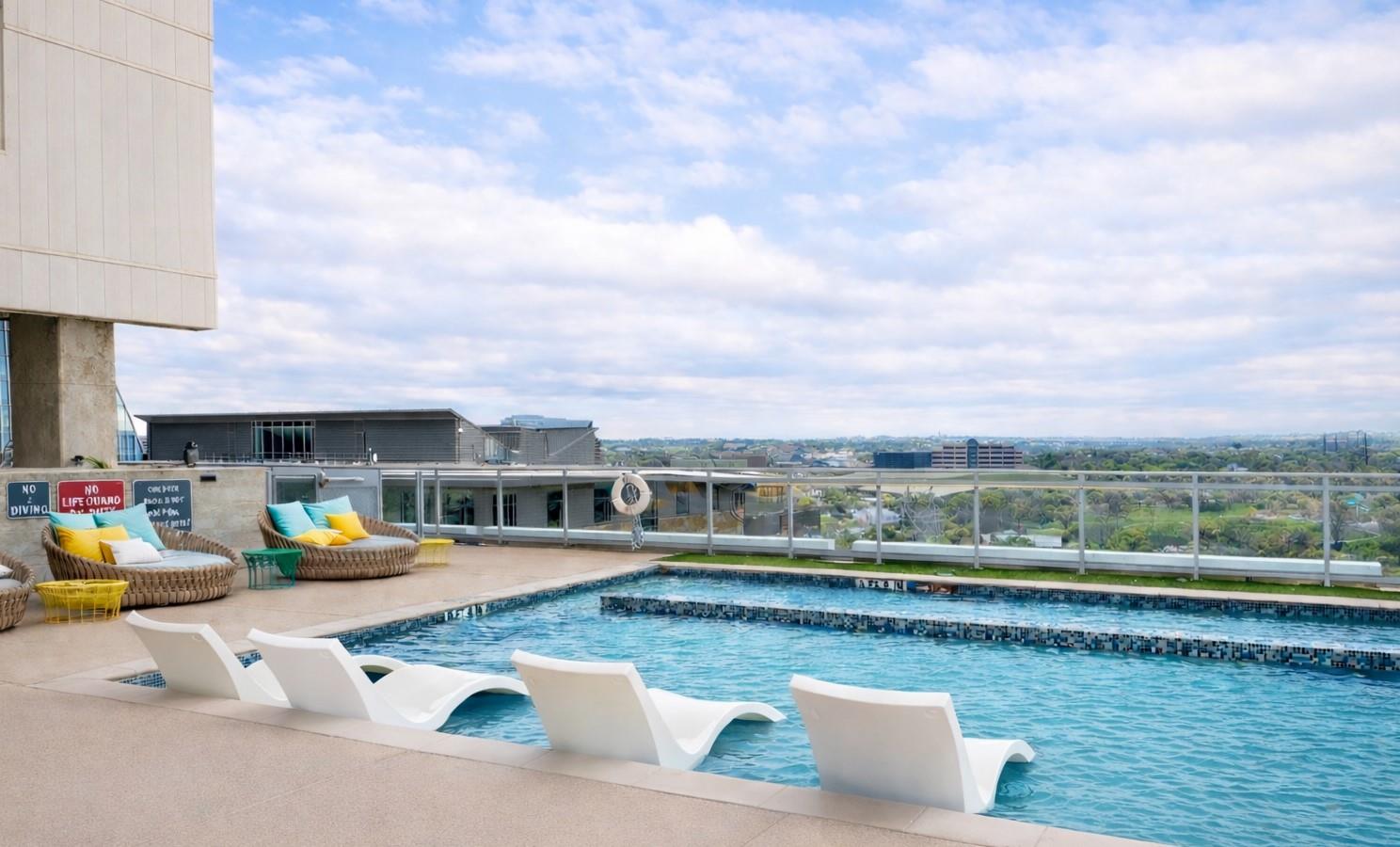 222 West Ave # 1609, Austin, TX 78701