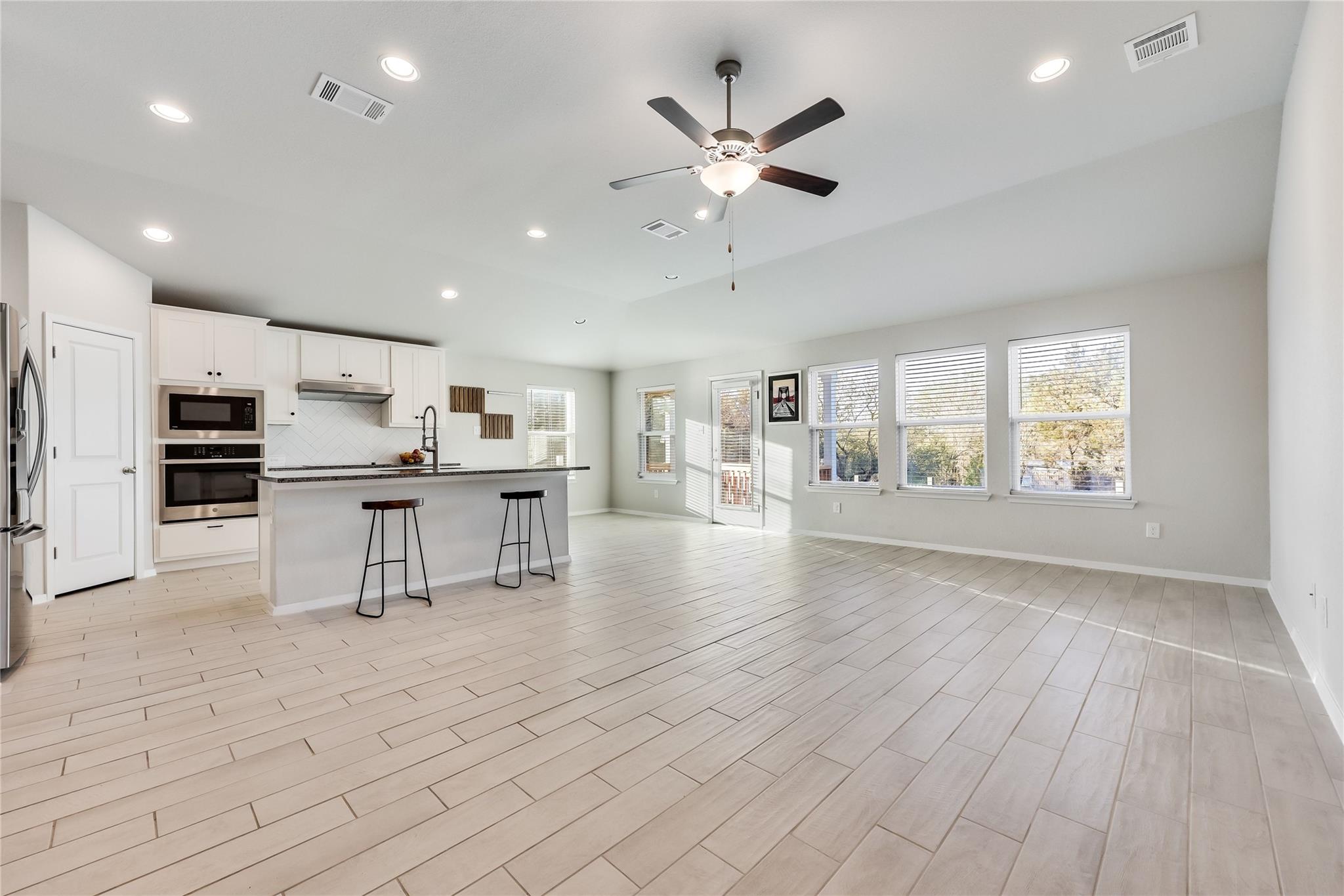 21522 Horseshoe Loop, Lago Vista, TX 78645