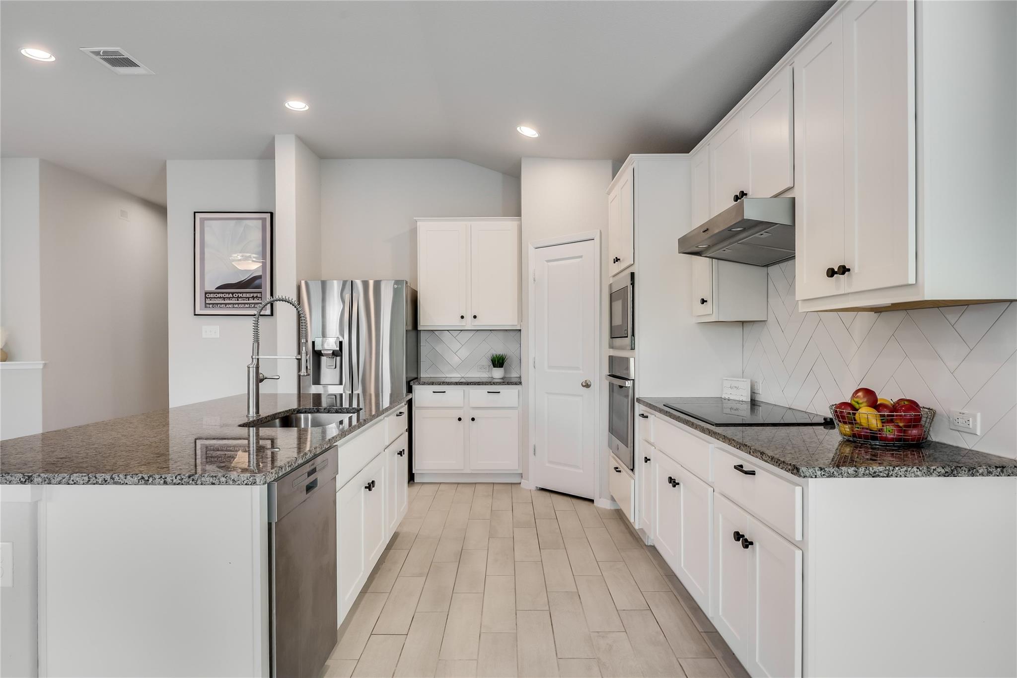 21522 Horseshoe Loop, Lago Vista, TX 78645