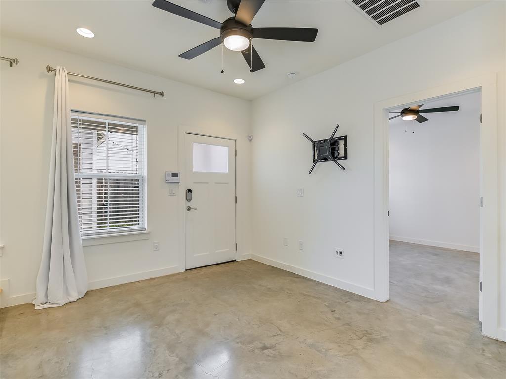 3107 Lyons Rd # B, Austin, TX 78702