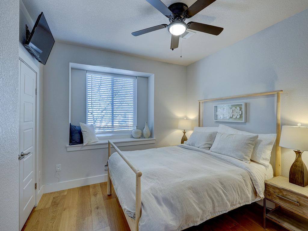 2007 Riverview St # 1, Austin, TX 78702