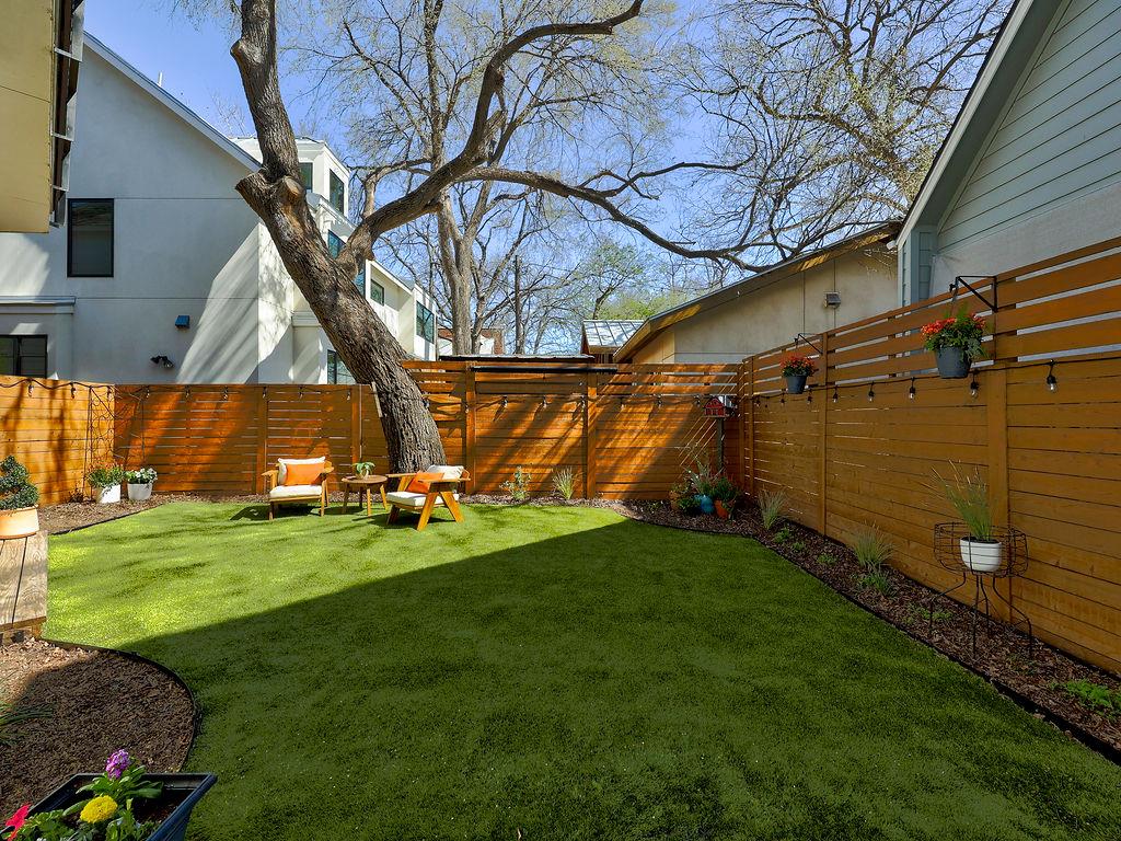 2007 Riverview St # 1, Austin, TX 78702