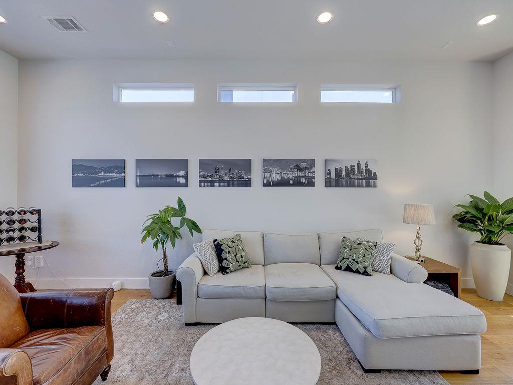 2007 Riverview St # 1, Austin, TX 78702