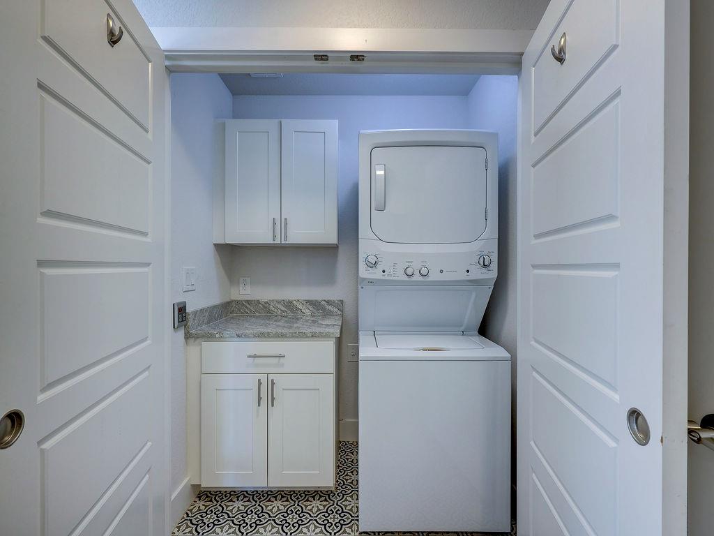 2007 Riverview St # 1, Austin, TX 78702