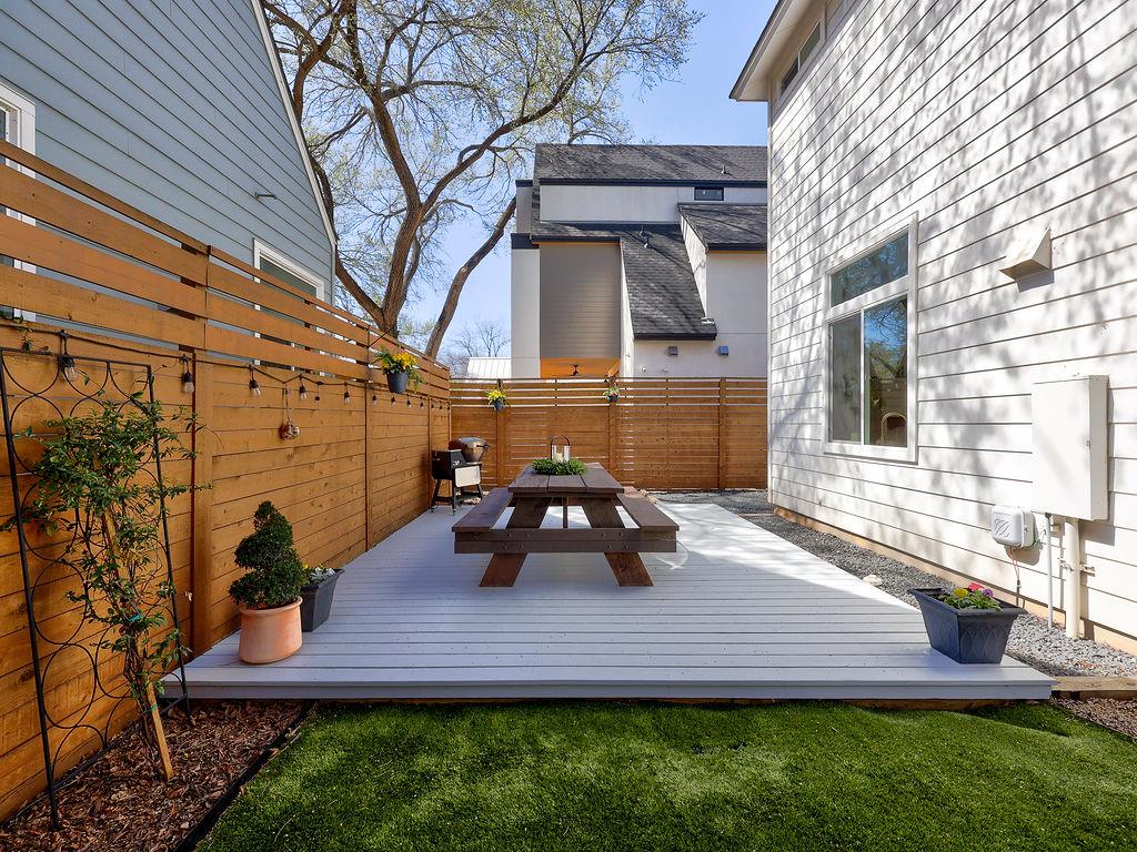 2007 Riverview St # 1, Austin, TX 78702