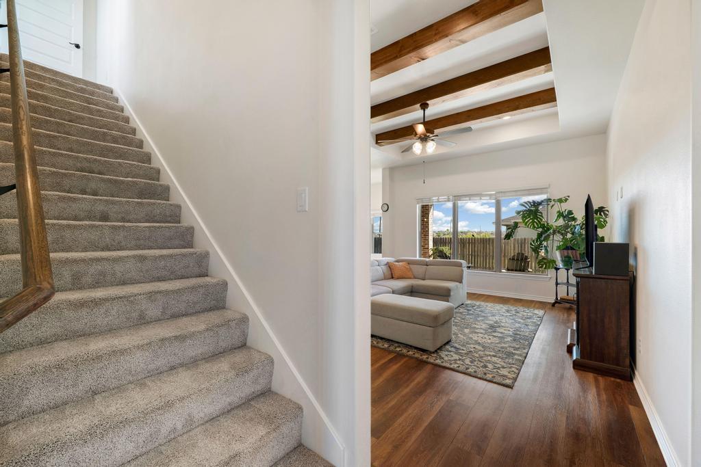 125 Citation Dr, Jarrell, TX 76537