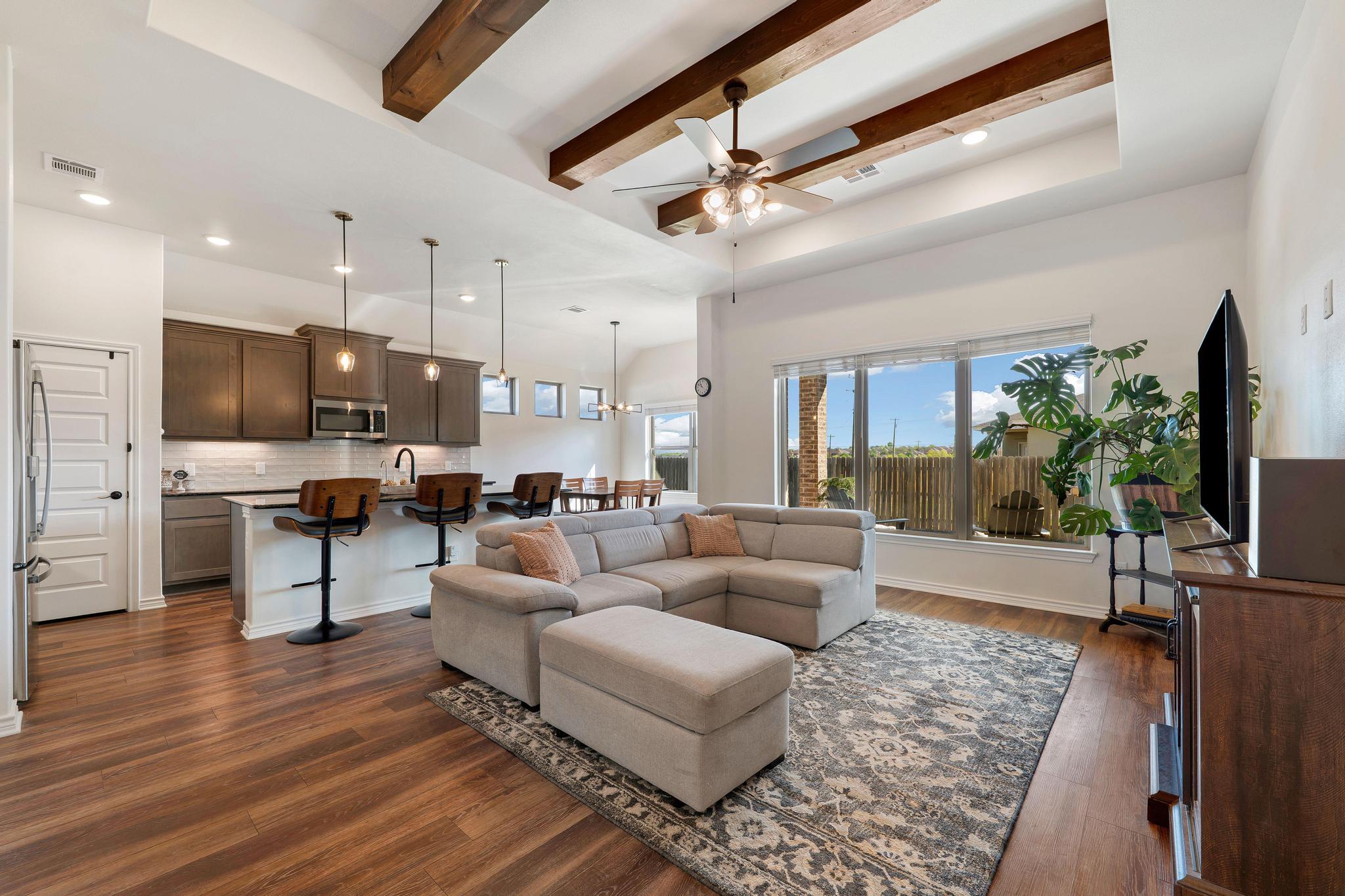 125 Citation Dr, Jarrell, TX 76537