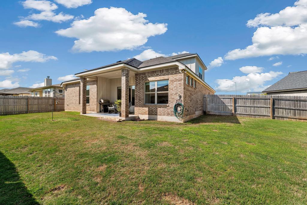 125 Citation Dr, Jarrell, TX 76537
