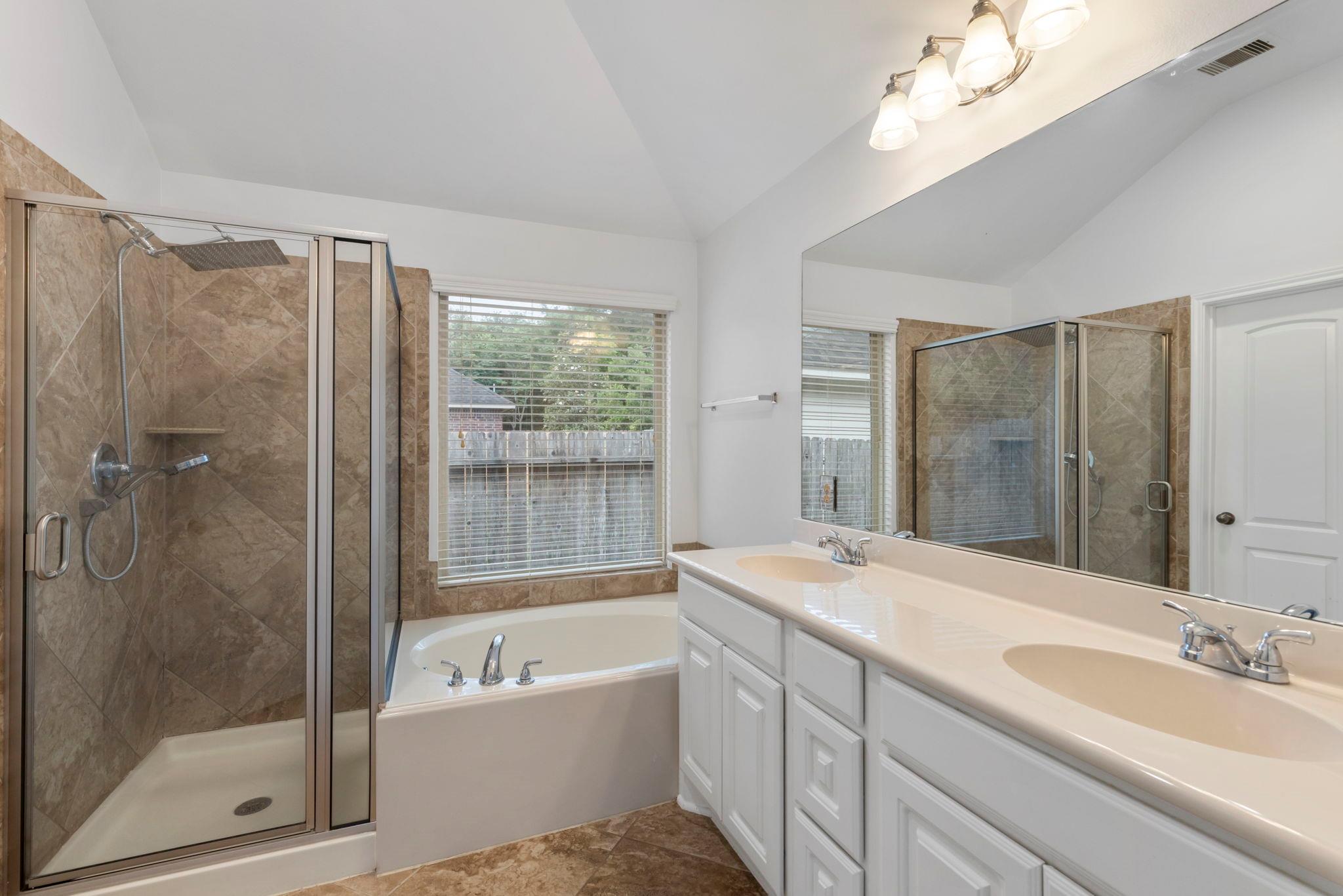 1315 Cameron Park Ln, Montgomery, TX 77386