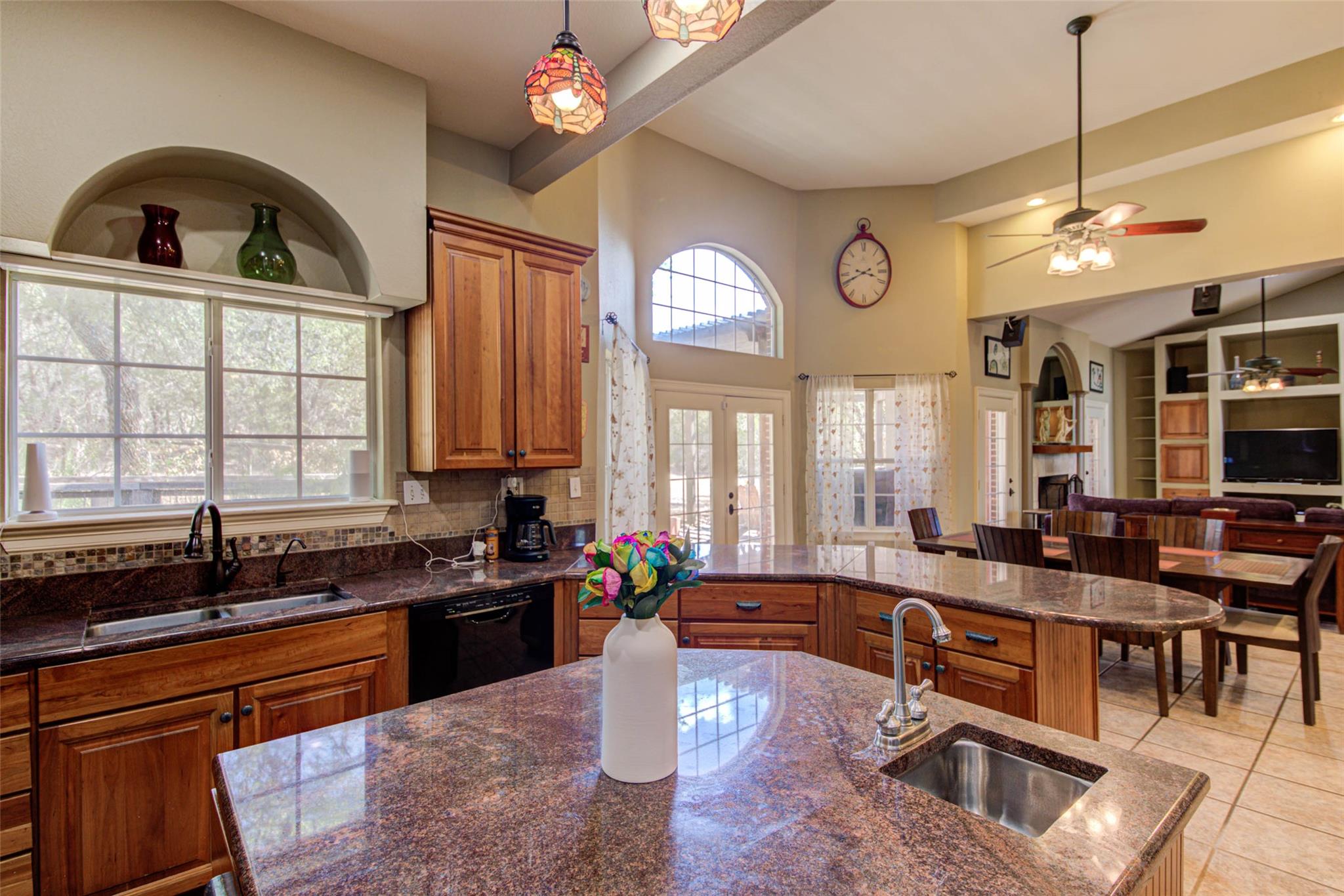 465 Hannah Dr, Dripping Springs, TX 78620