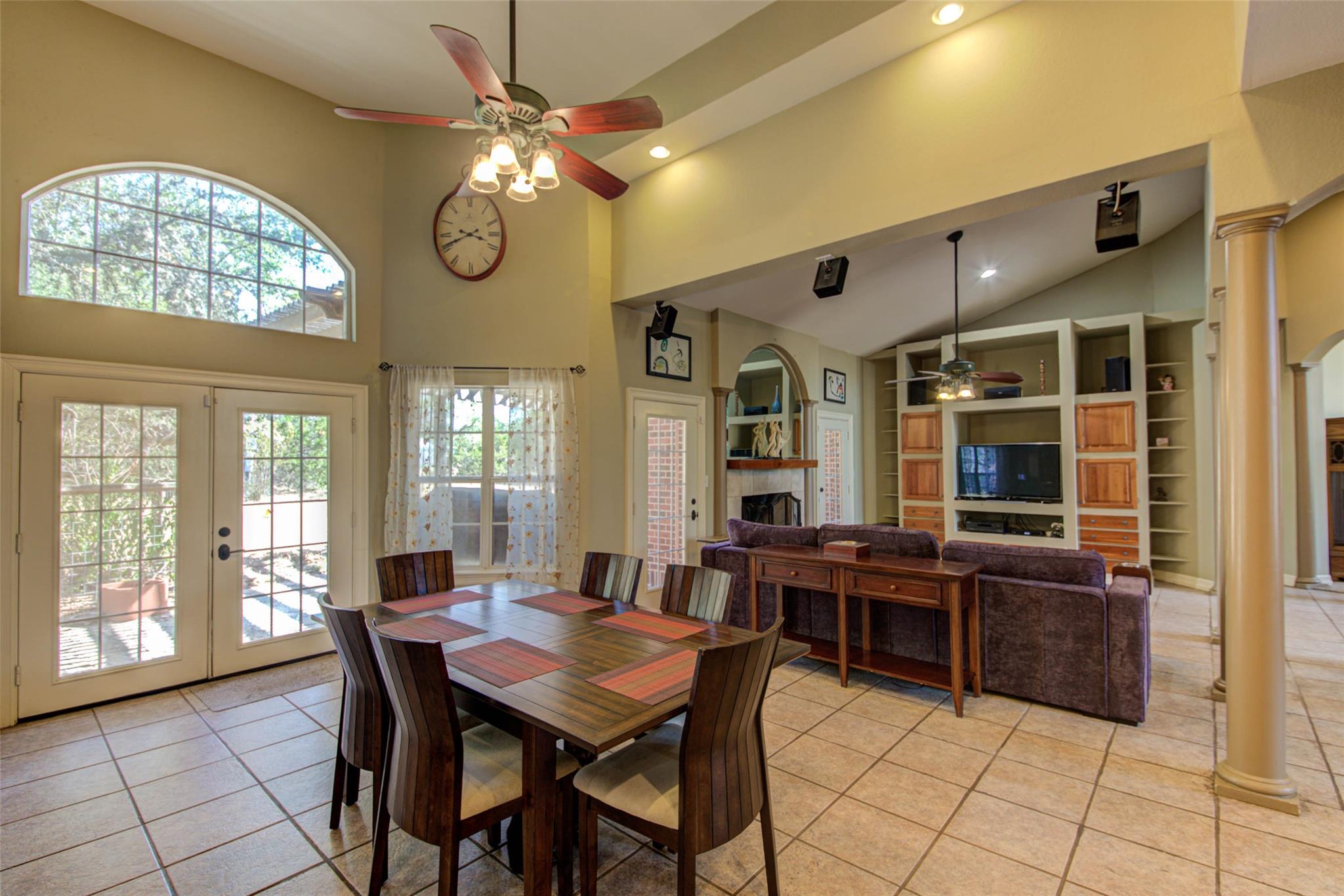 465 Hannah Dr, Dripping Springs, TX 78620