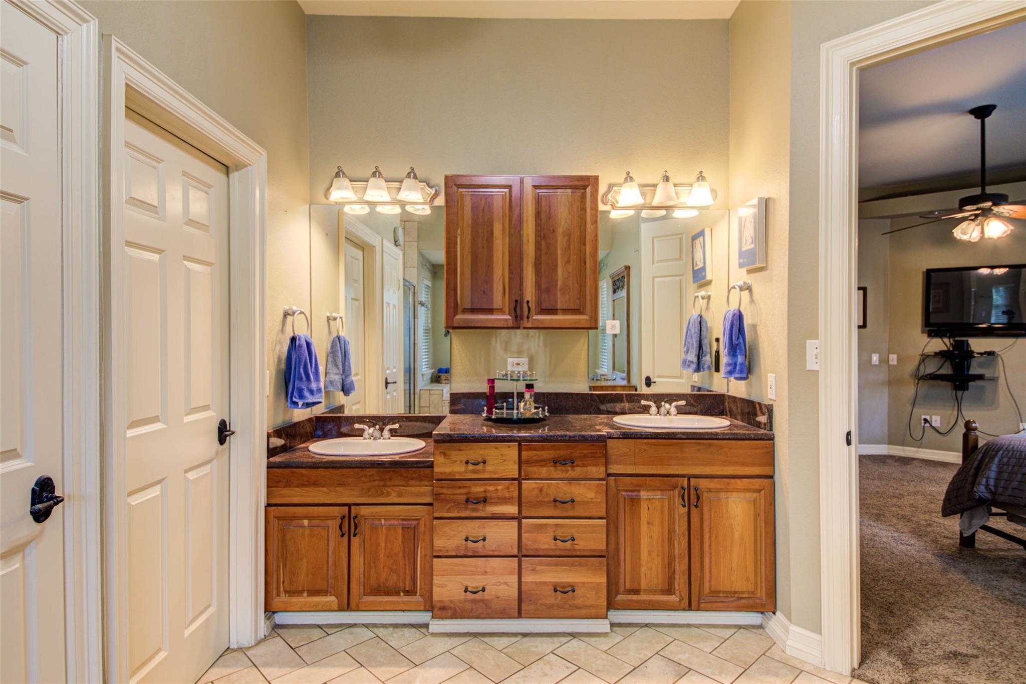 465 Hannah Dr, Dripping Springs, TX 78620