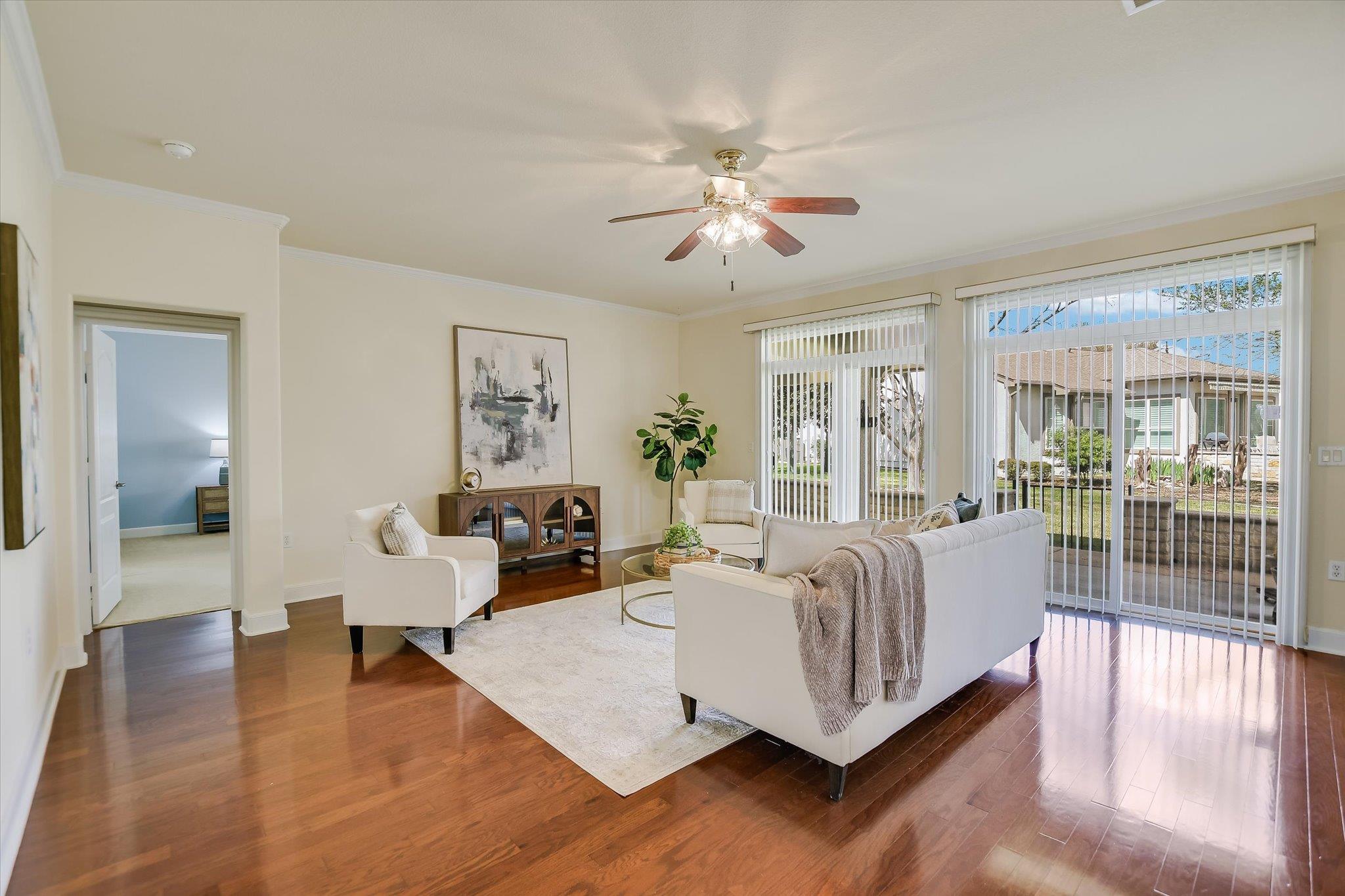 116 Travis Dr, Georgetown, TX 78633