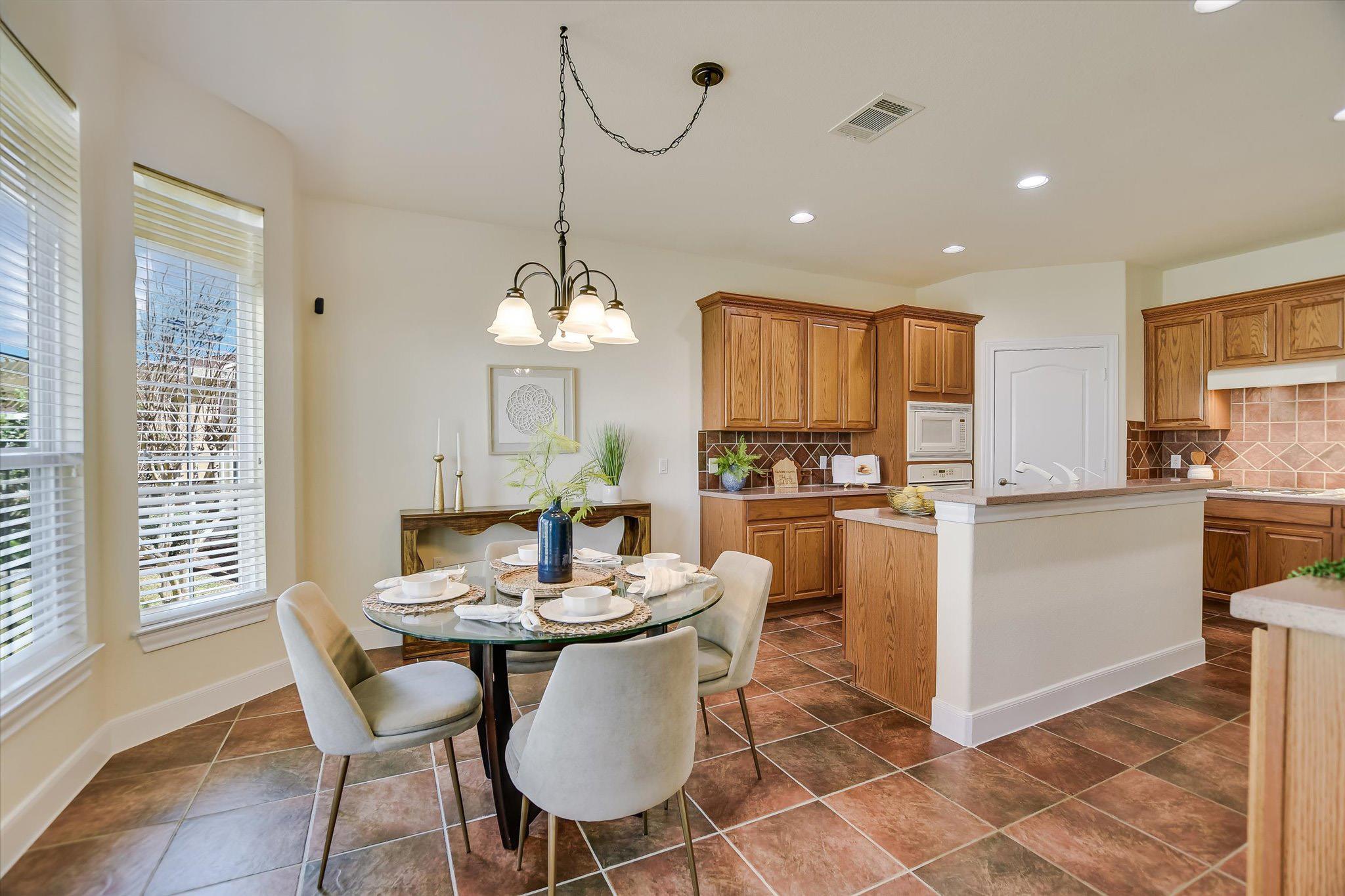 116 Travis Dr, Georgetown, TX 78633