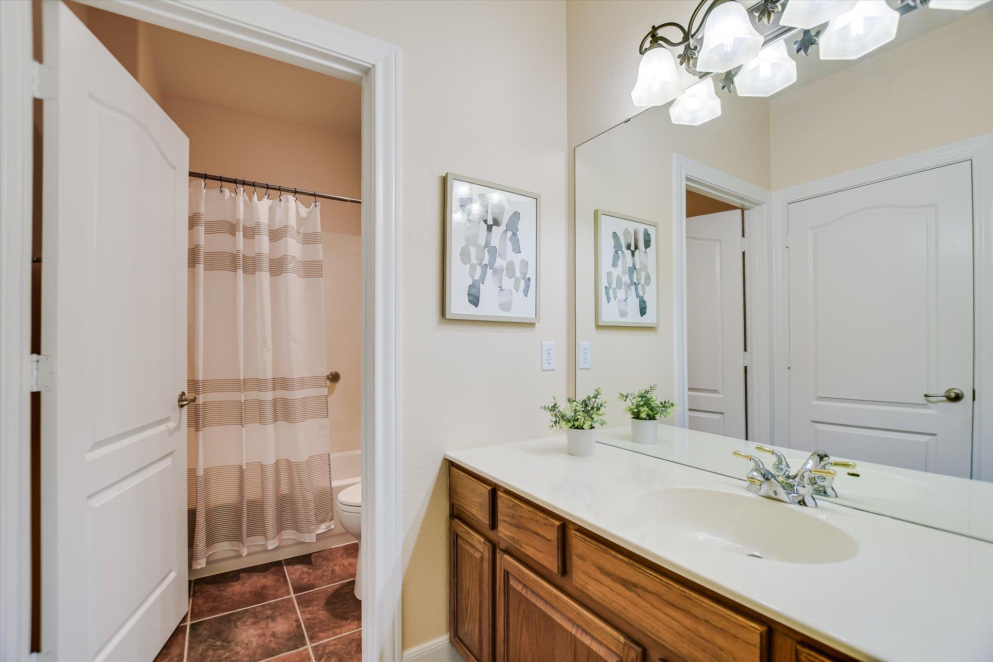 116 Travis Dr, Georgetown, TX 78633