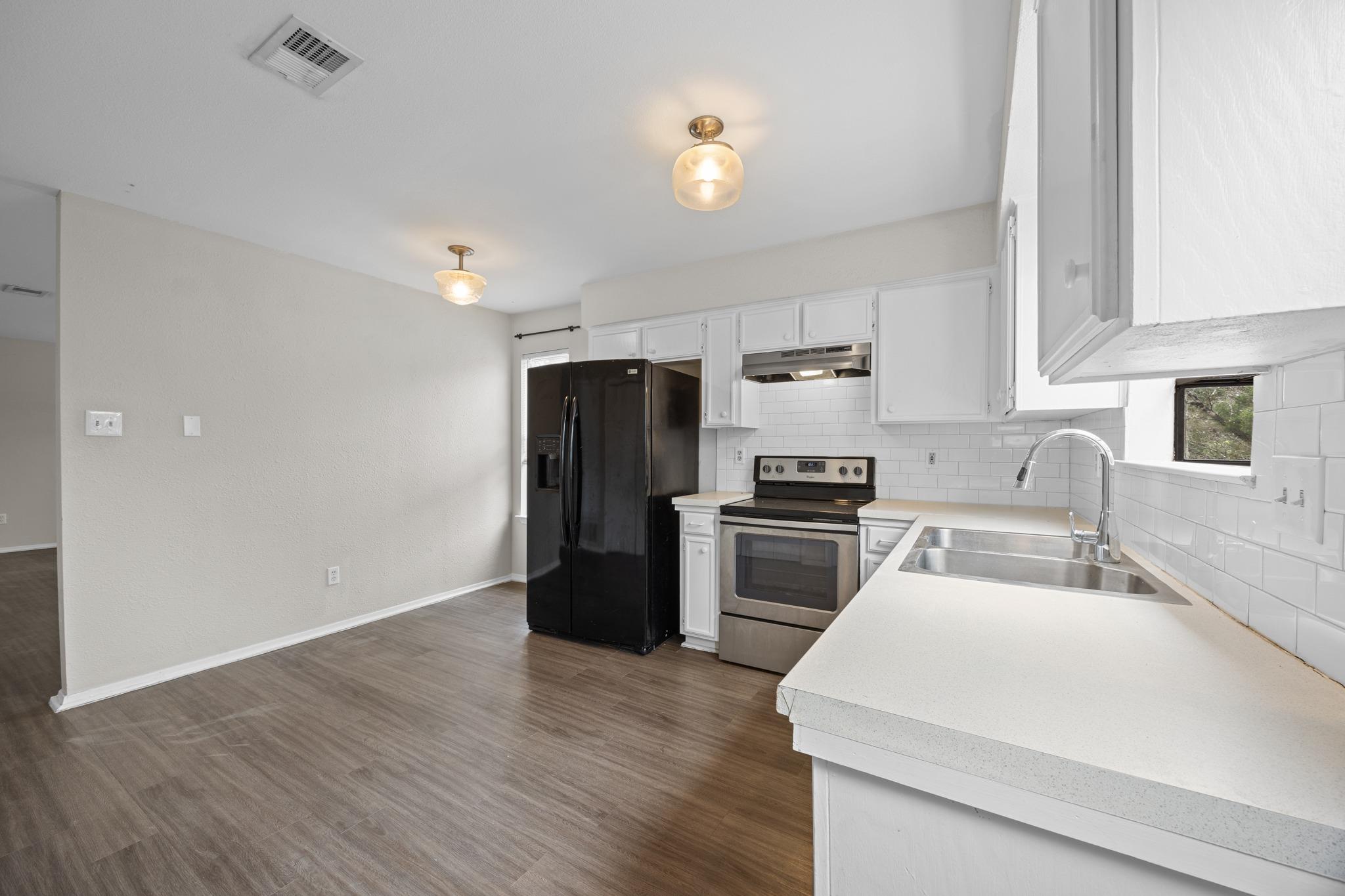 6904 Rifle Bnd # A, Austin, TX 78736